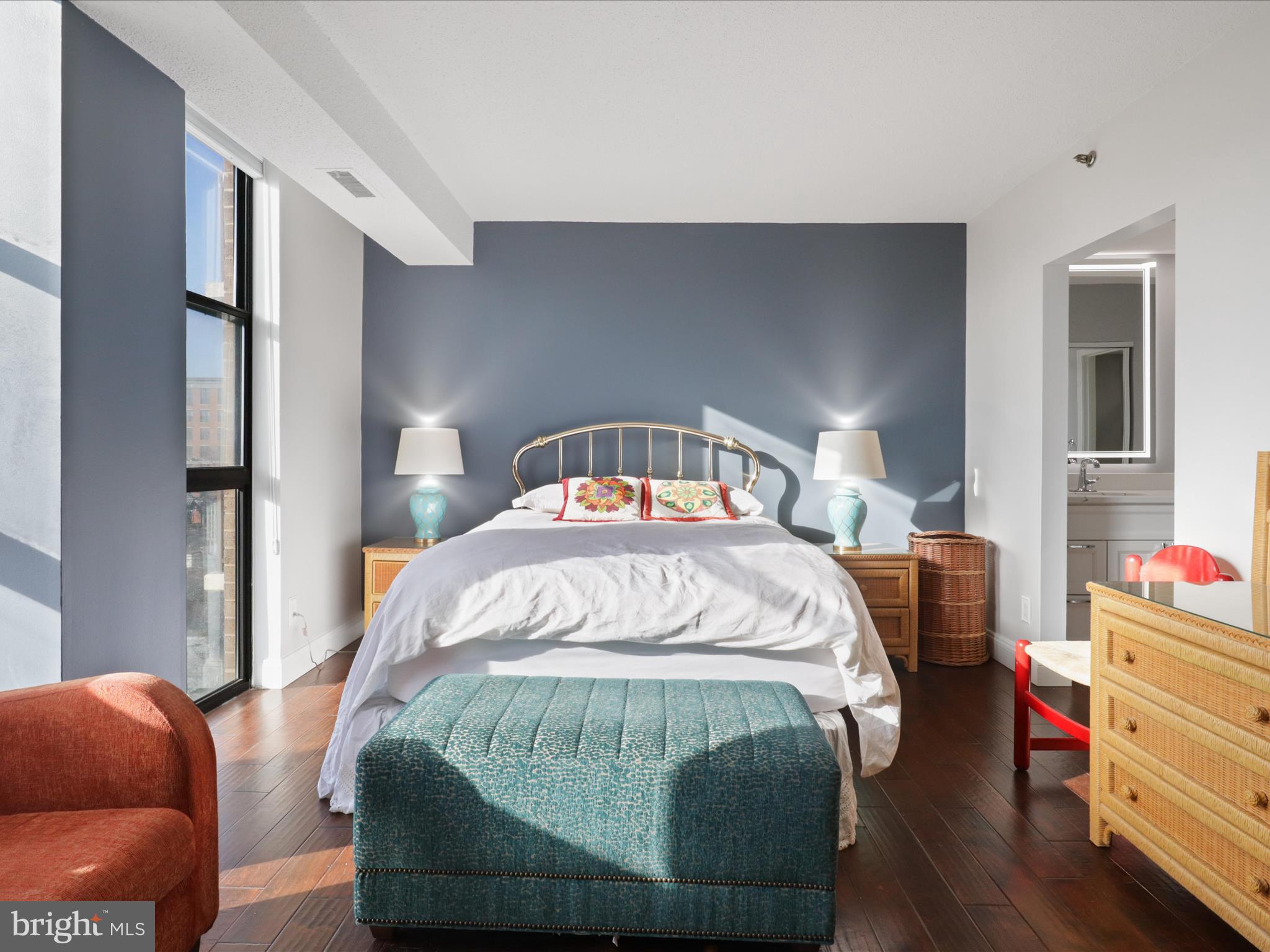 BARKLEY CONDO - Residential Lease