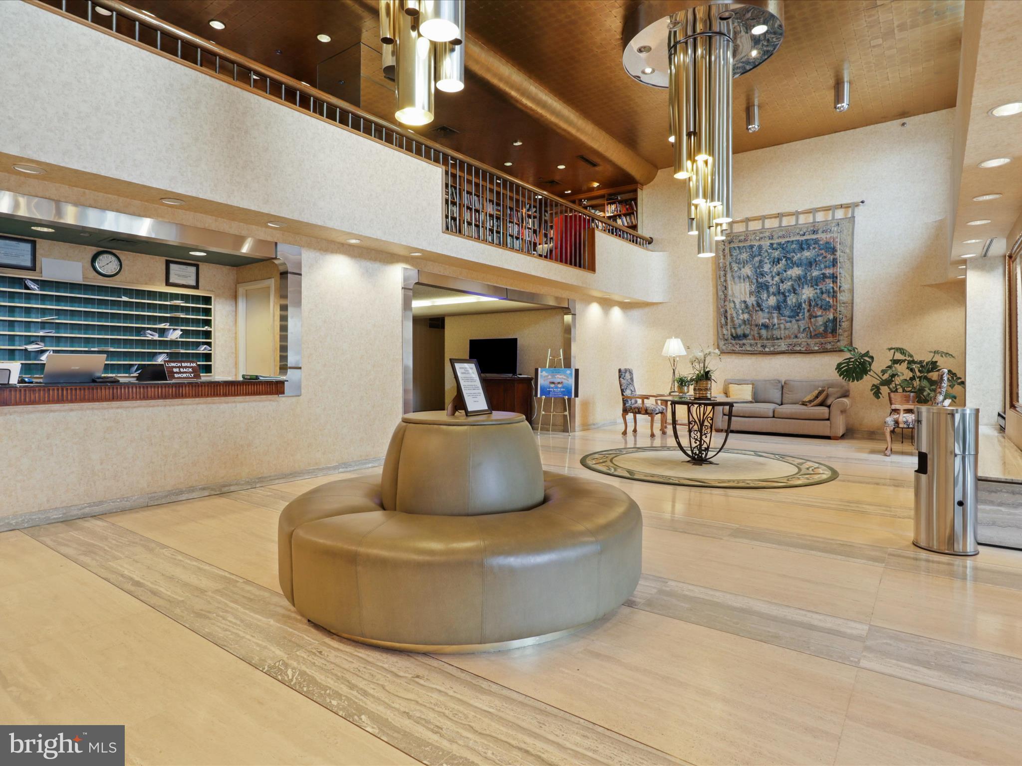 BARKLEY CONDO - Residential Lease