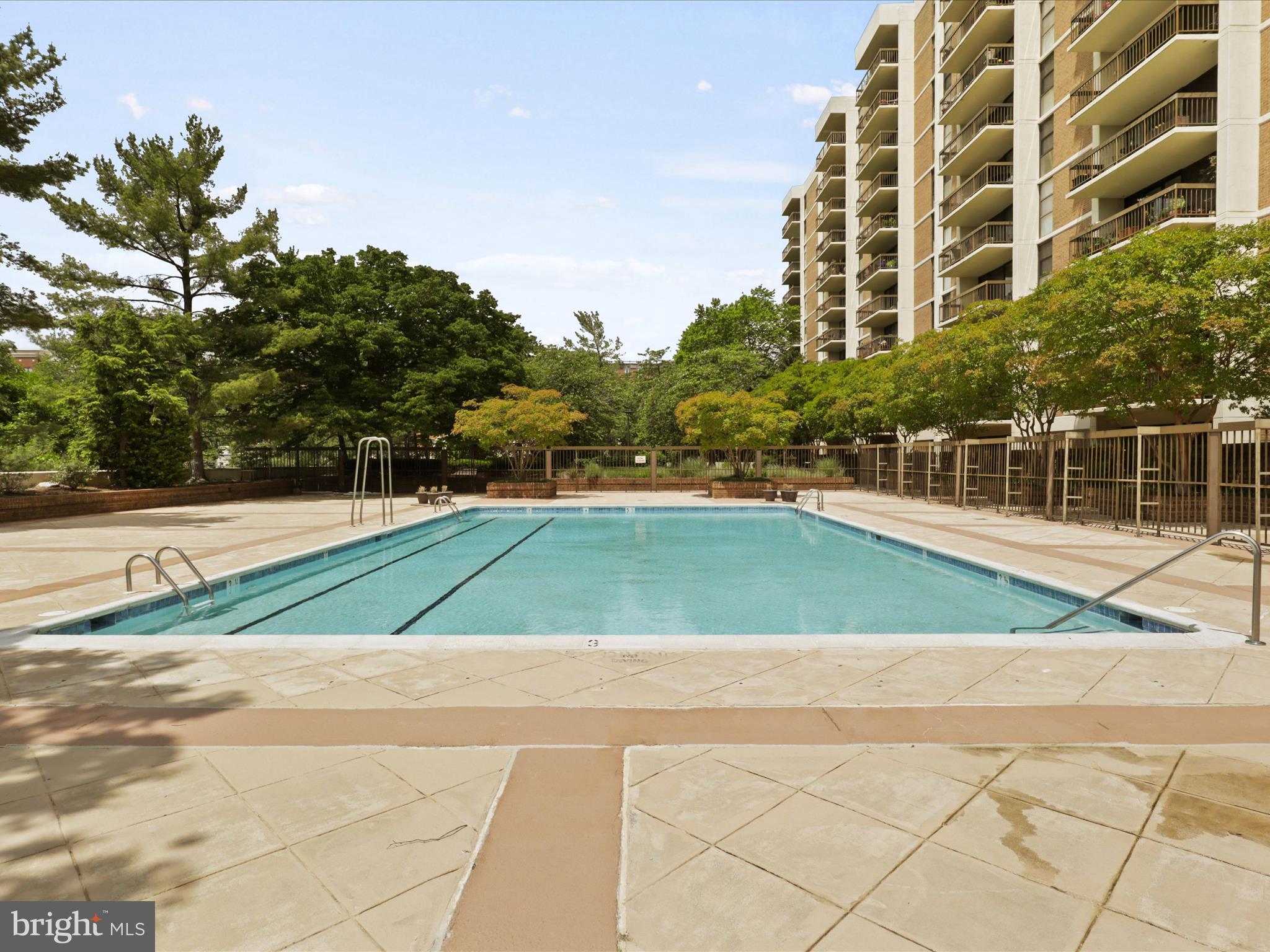 BARKLEY CONDO - Residential Lease