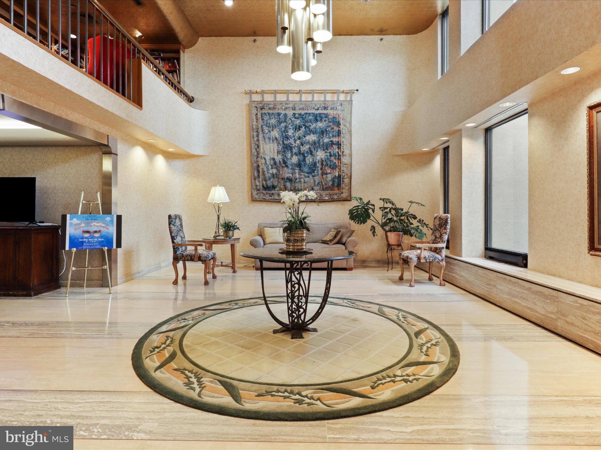 BARKLEY CONDO - Residential Lease
