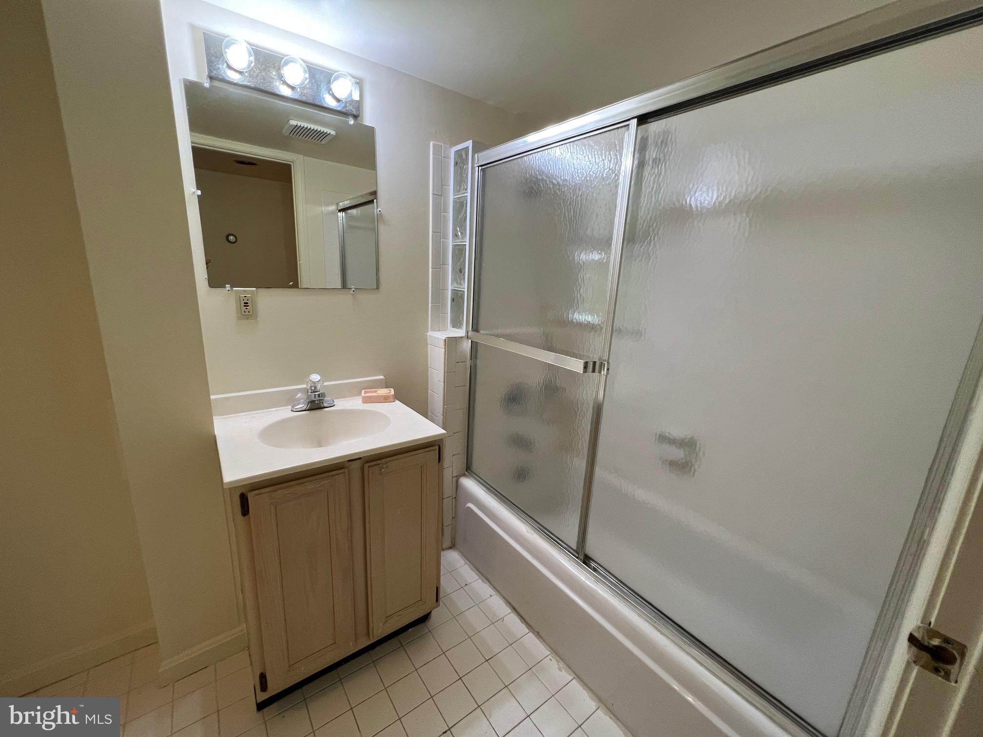 HERNDON - Residential Lease