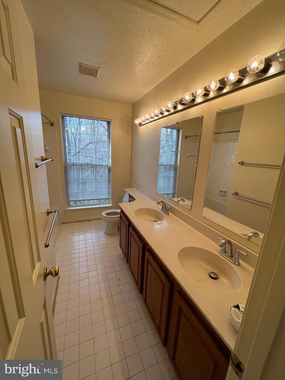 HERNDON - Residential Lease