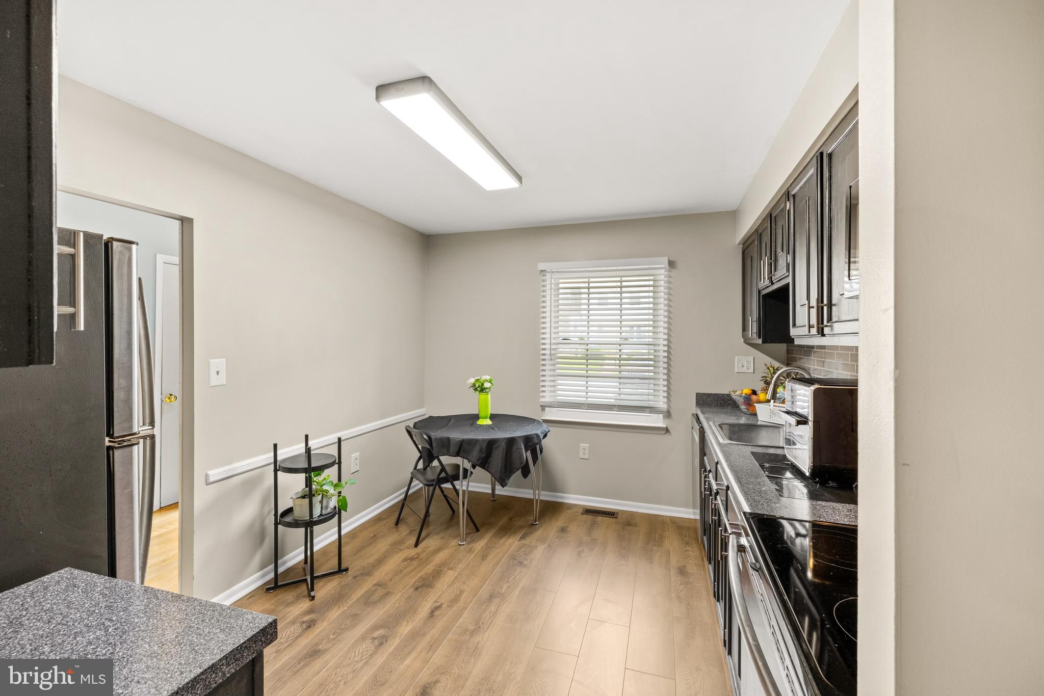 KINGS POINT - Residential