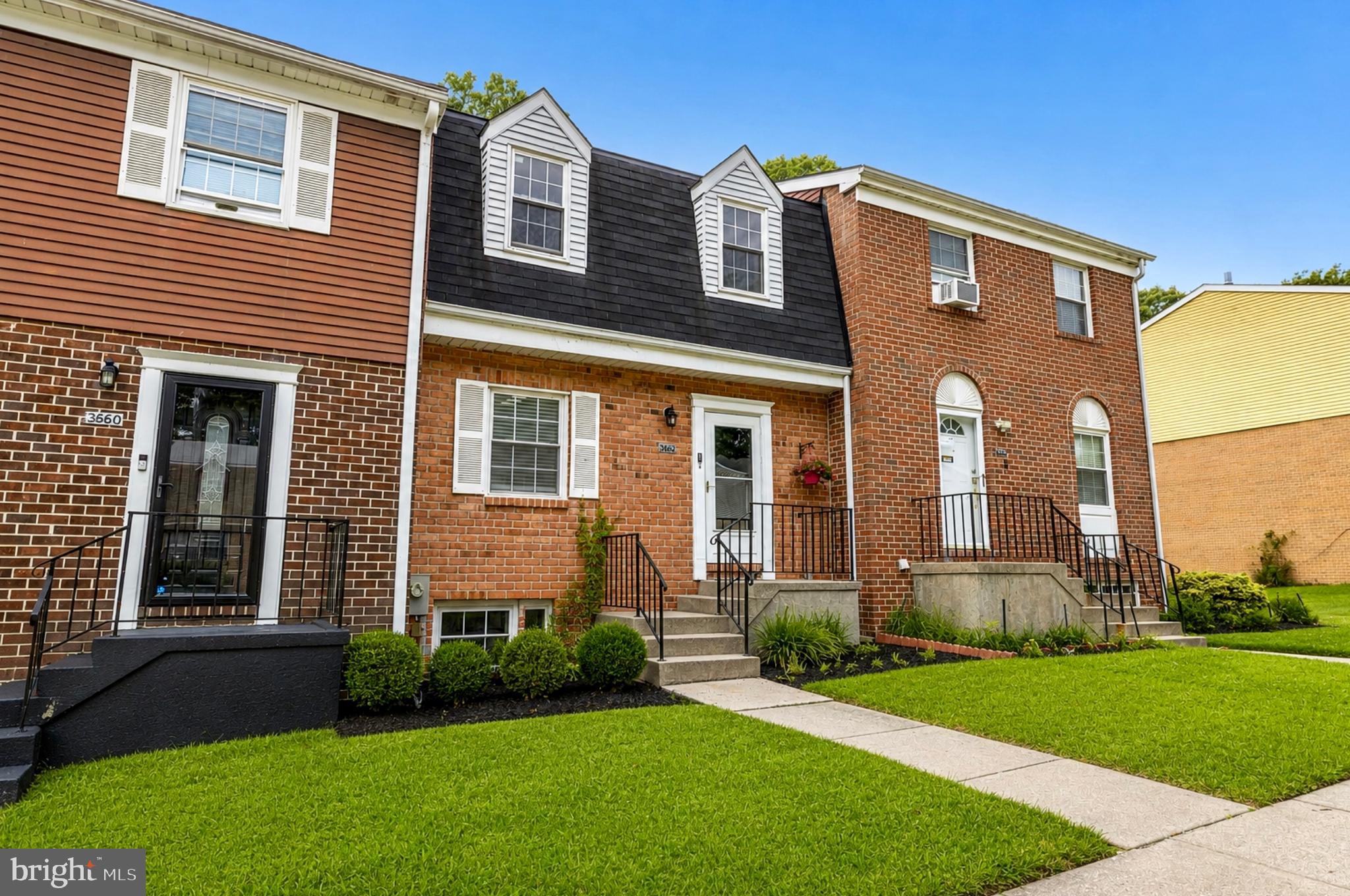 KINGS POINT - Residential