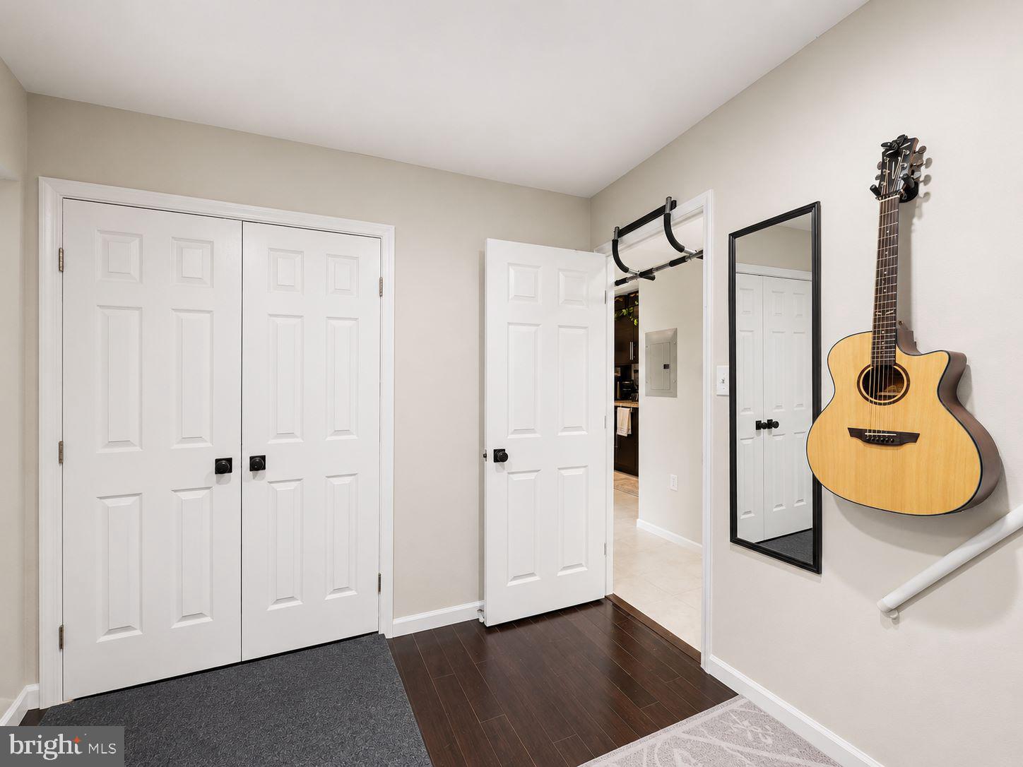 OCCOQUAN RIDGE CONDO - Residential