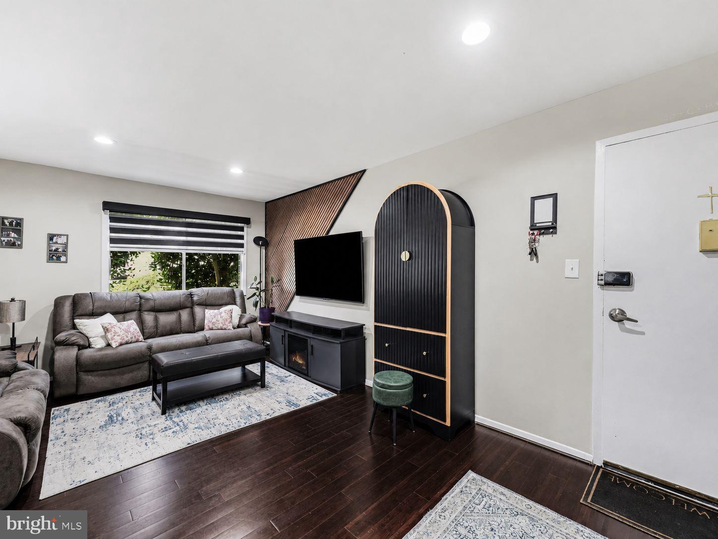 OCCOQUAN RIDGE CONDO - Residential