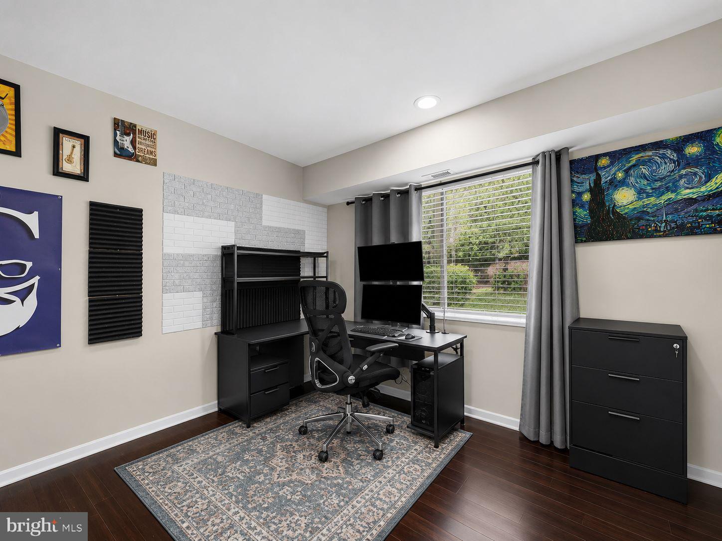 OCCOQUAN RIDGE CONDO - Residential