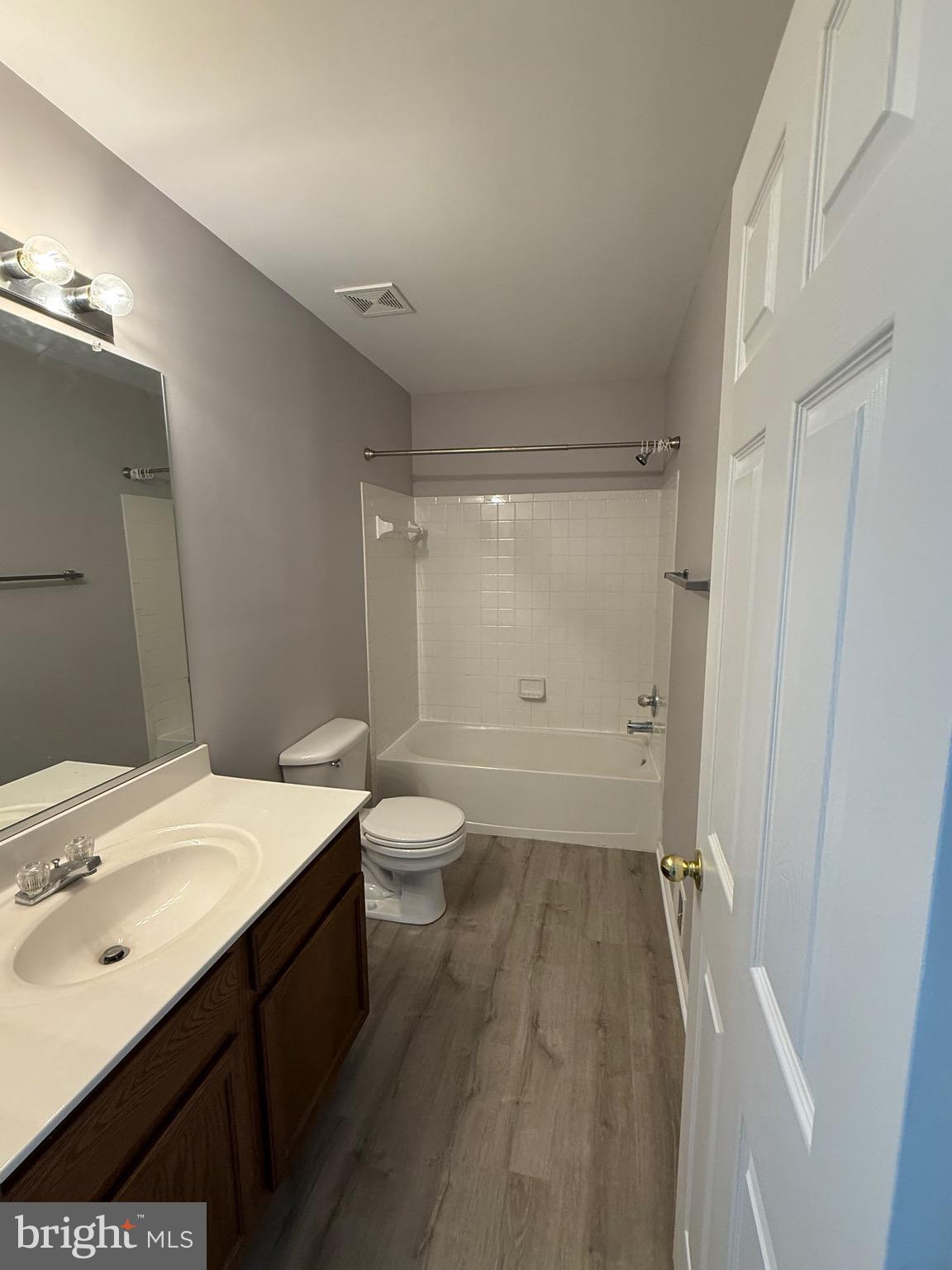 PINEY ORCHARD - Residential Lease