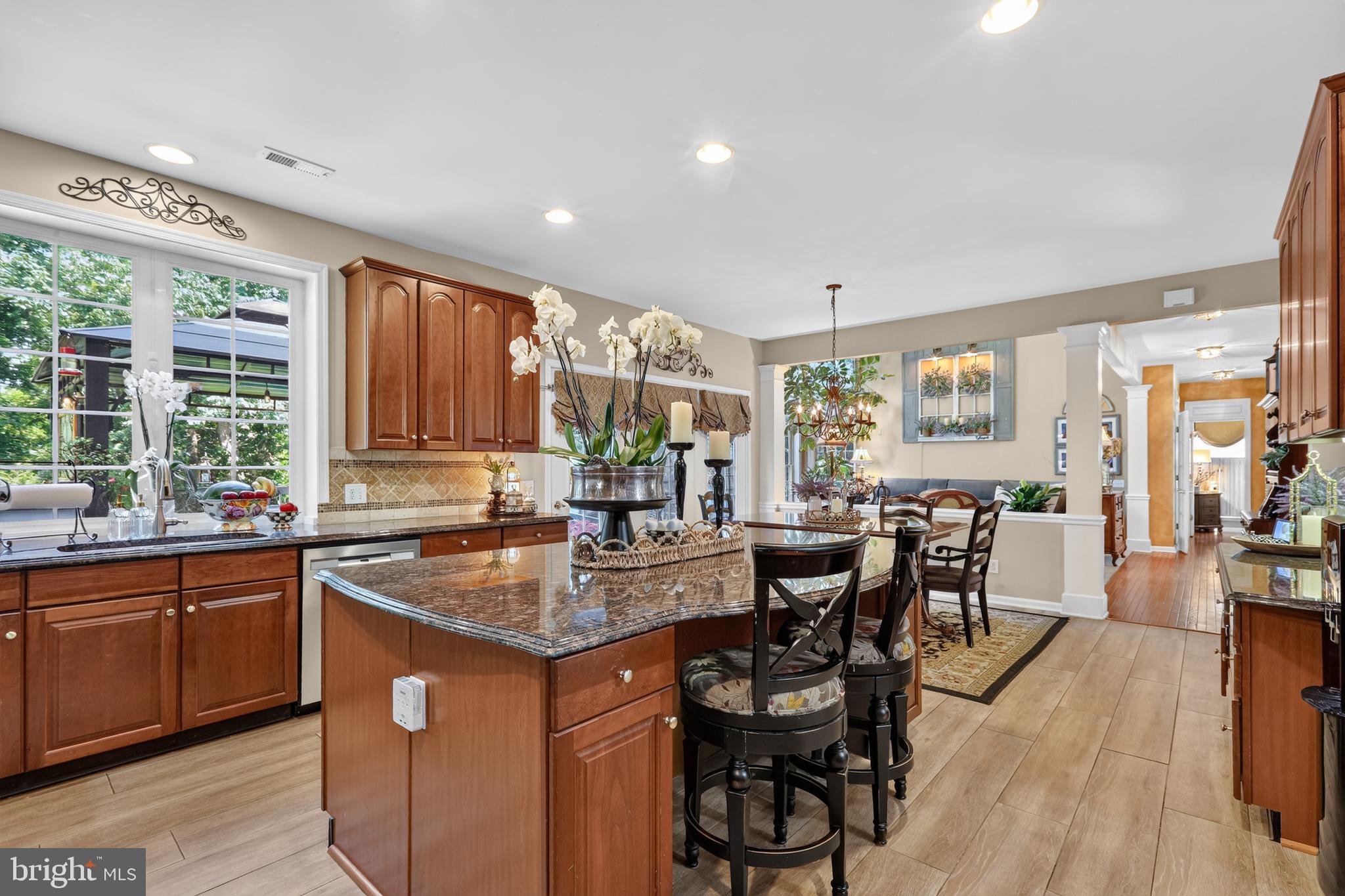 EAGLE HUNT - Residential