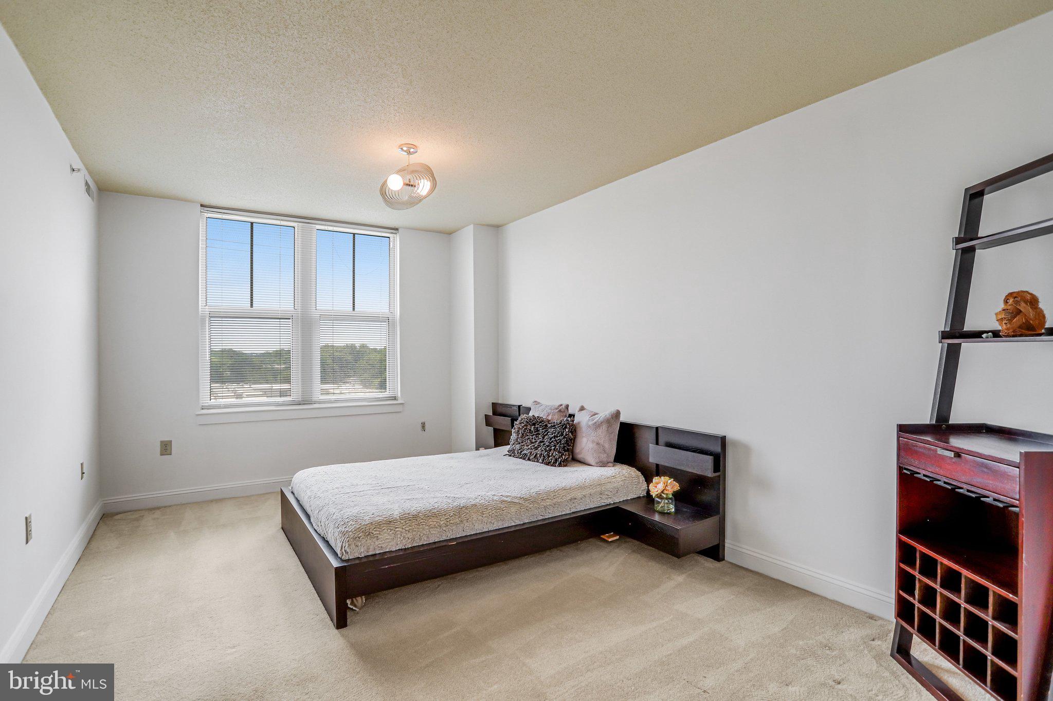 MERCER - Residential