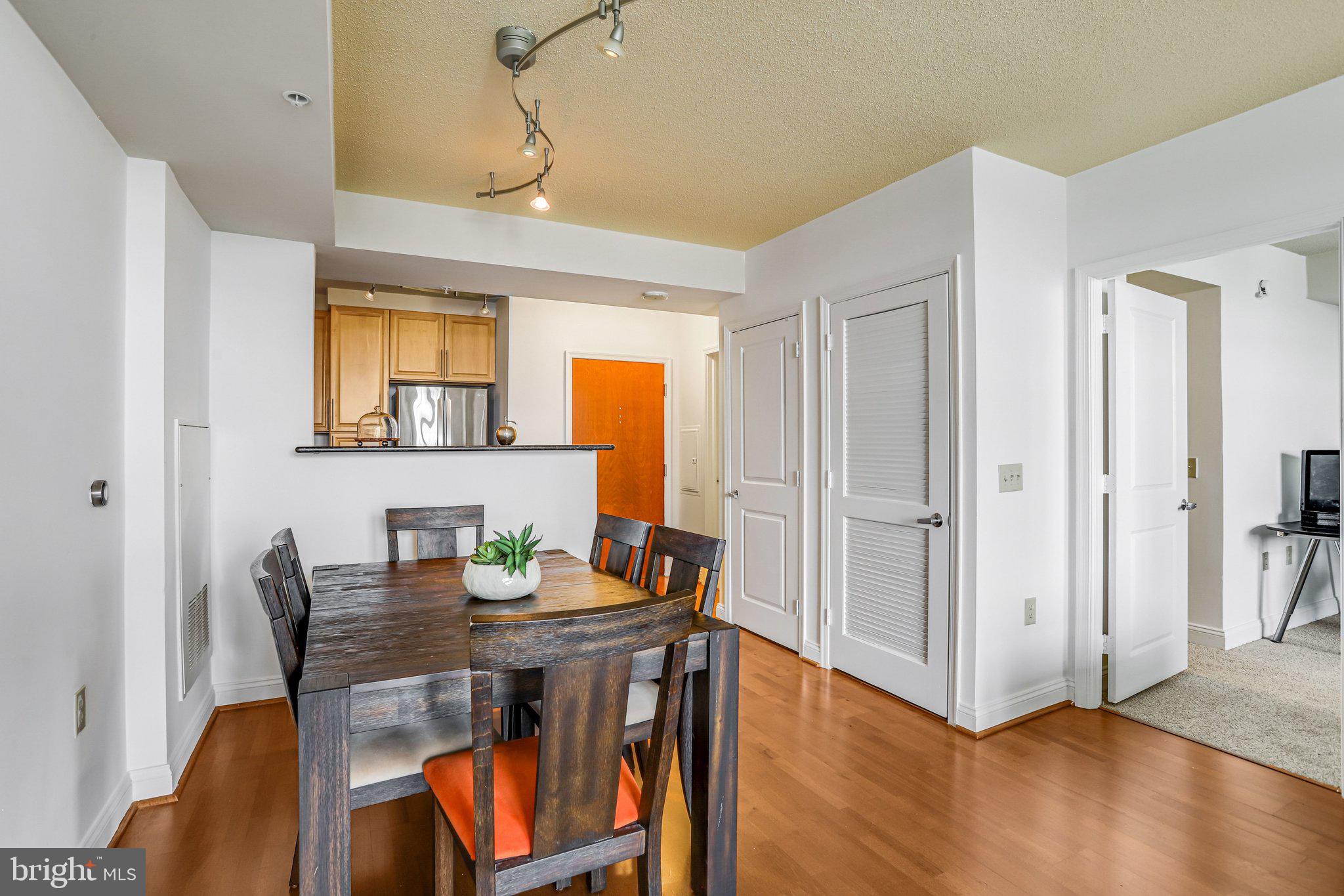 MERCER - Residential