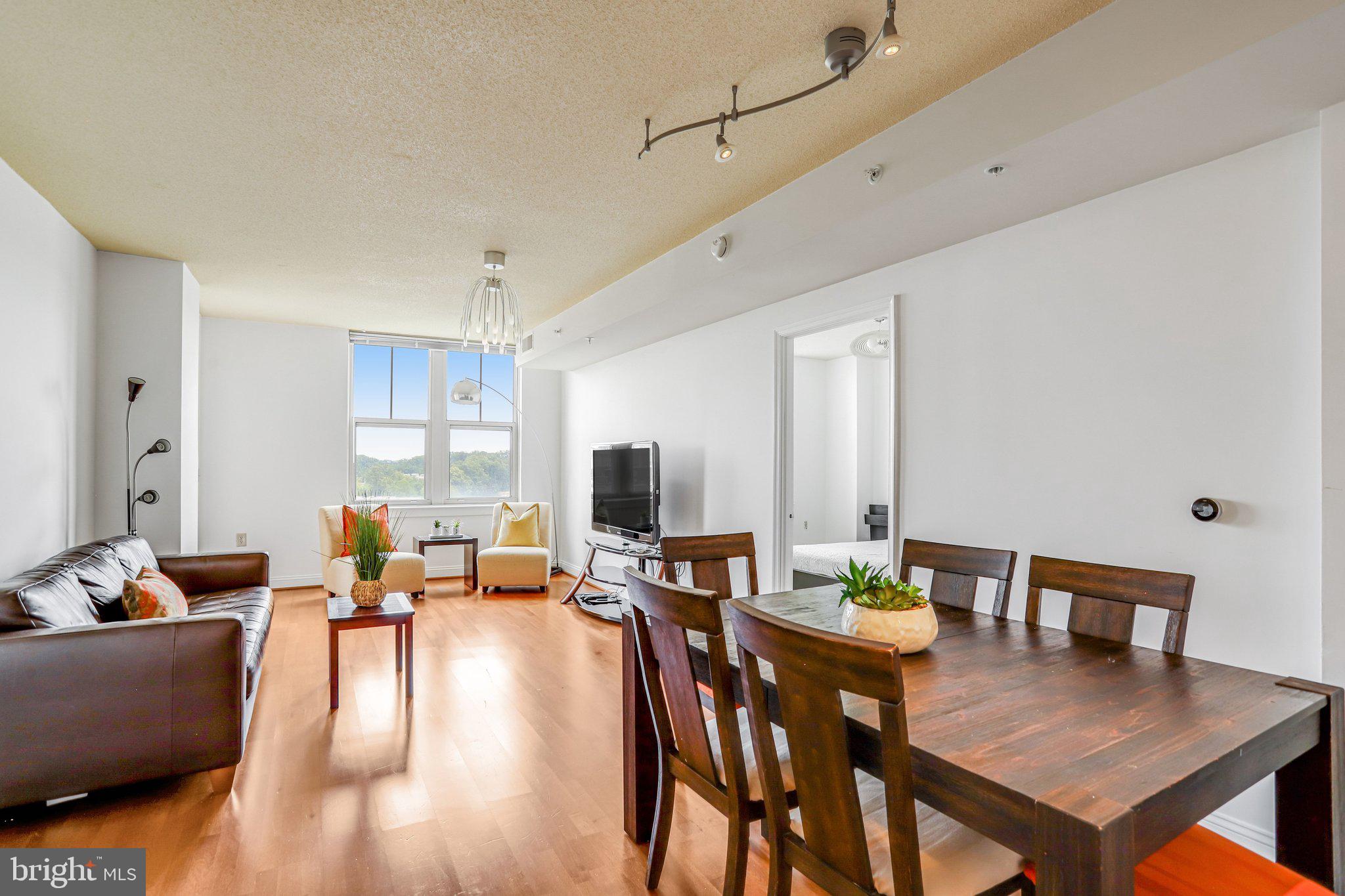 MERCER - Residential