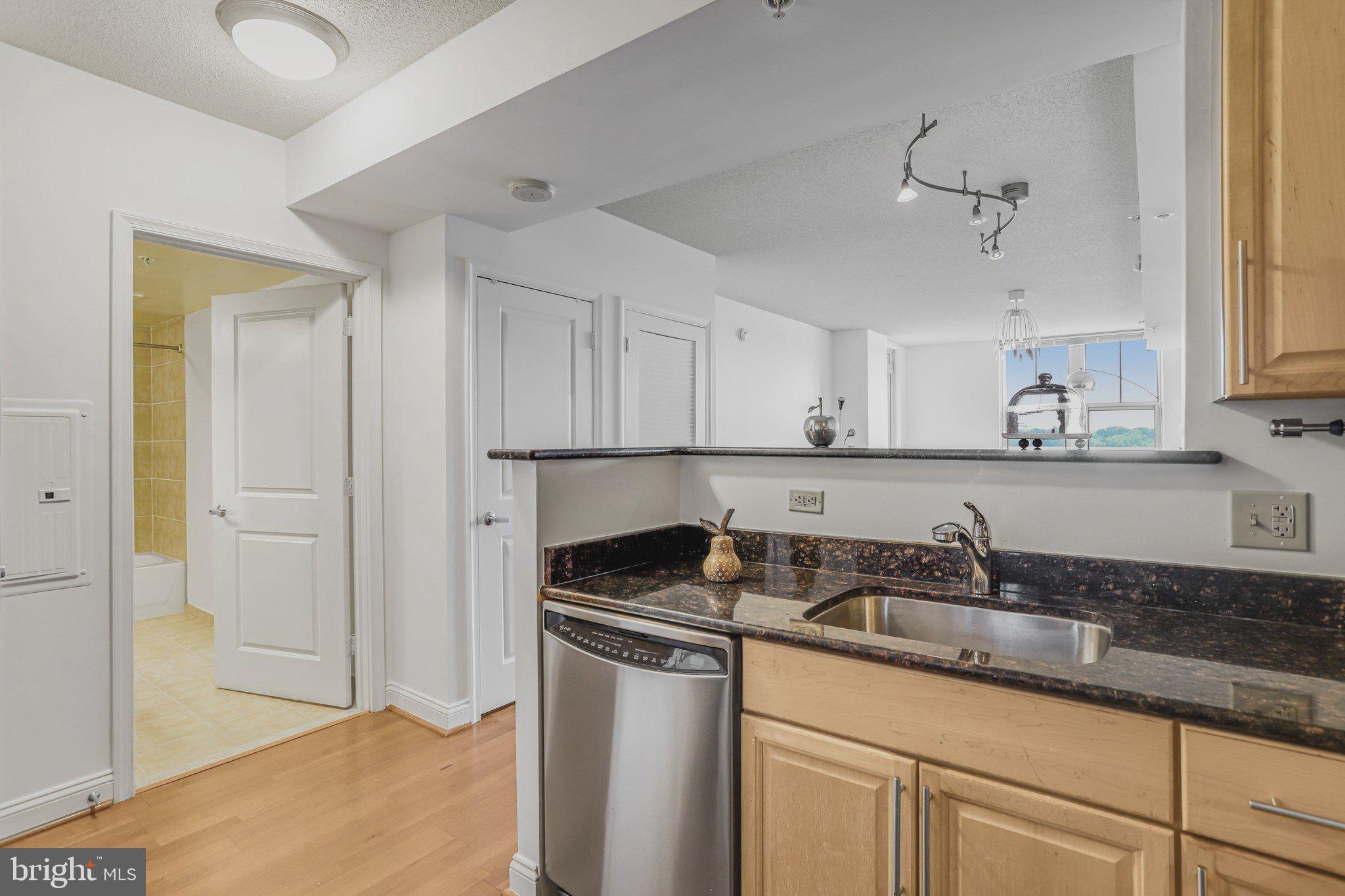 MERCER - Residential