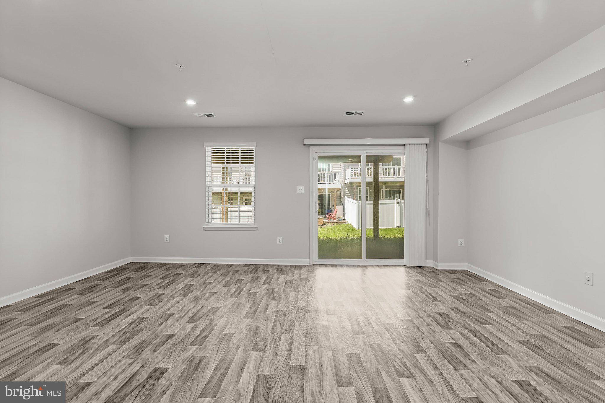 HIGHGATE VILLAGE - Residential