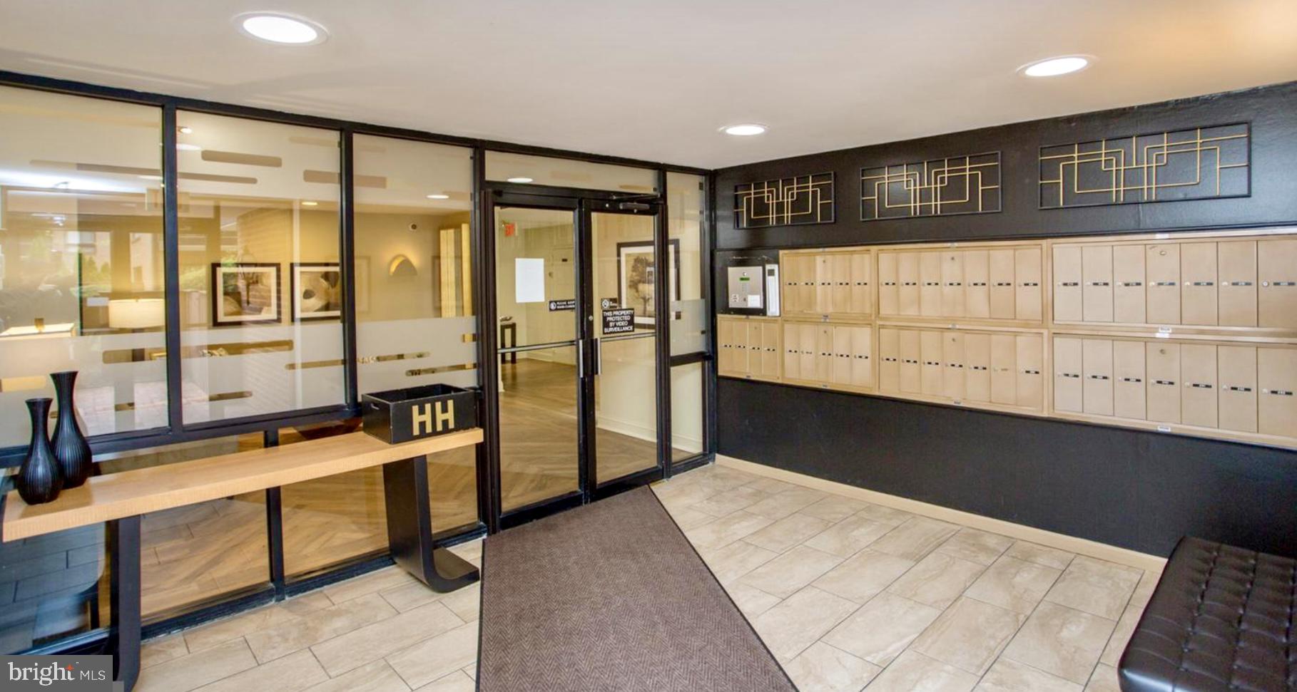 HILL HOUSE - Residential