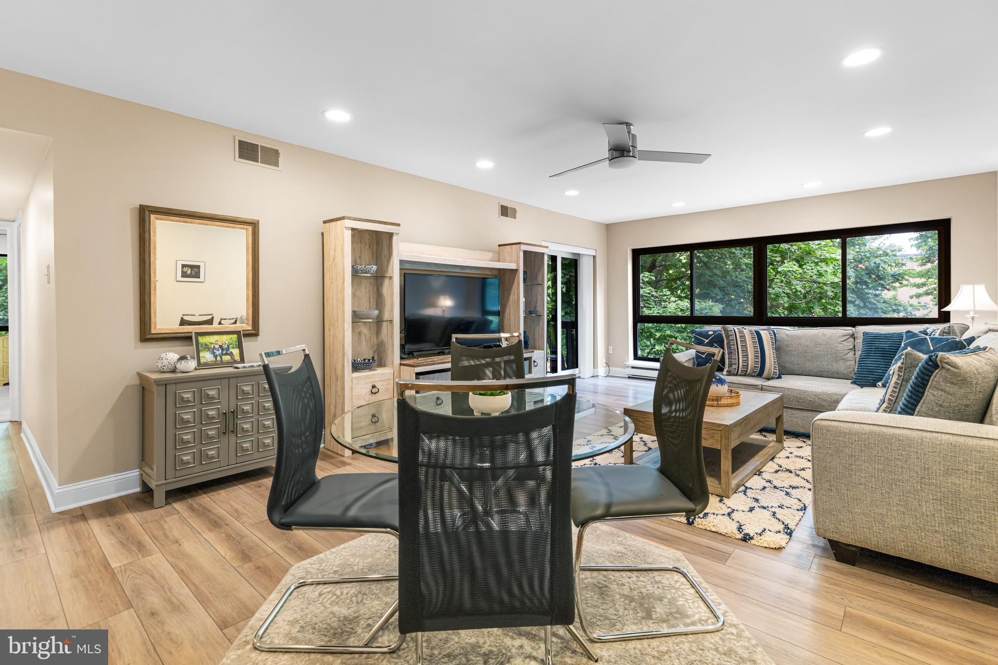 HILL HOUSE - Residential