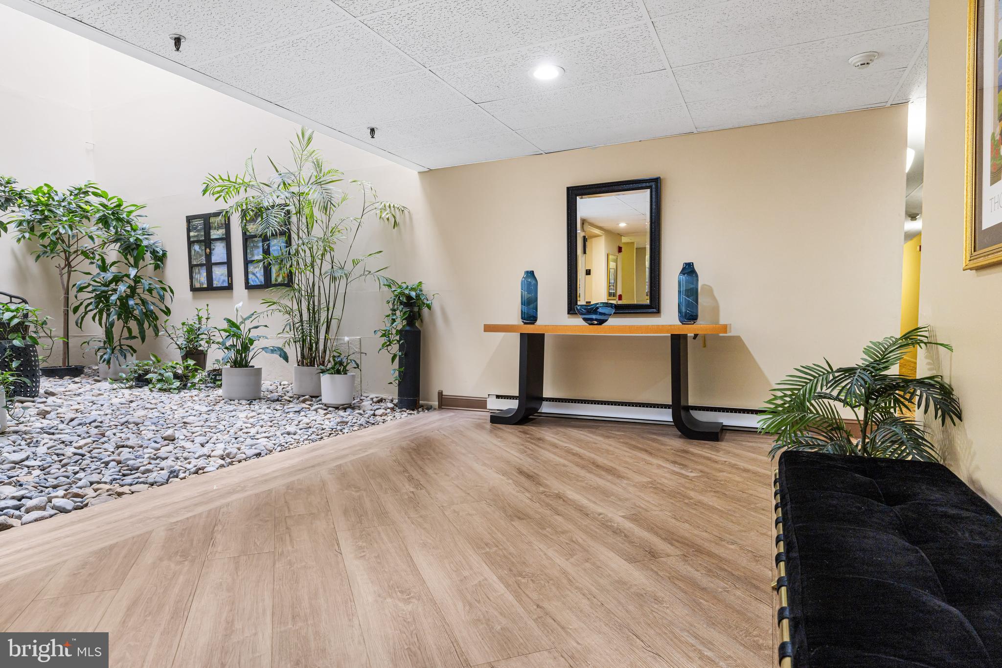 HILL HOUSE - Residential