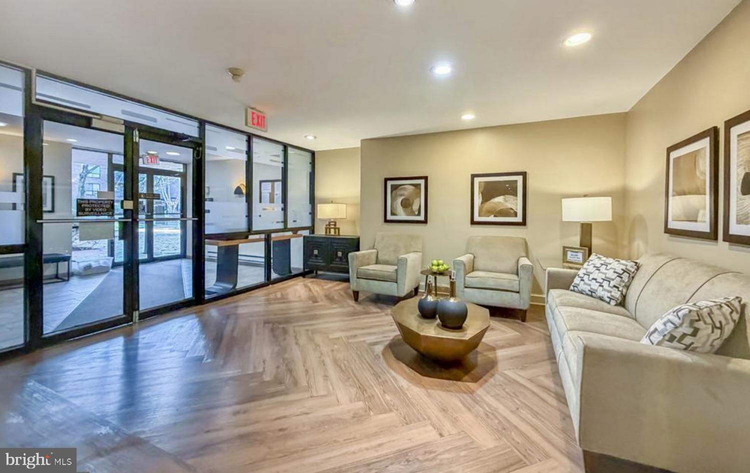 HILL HOUSE - Residential