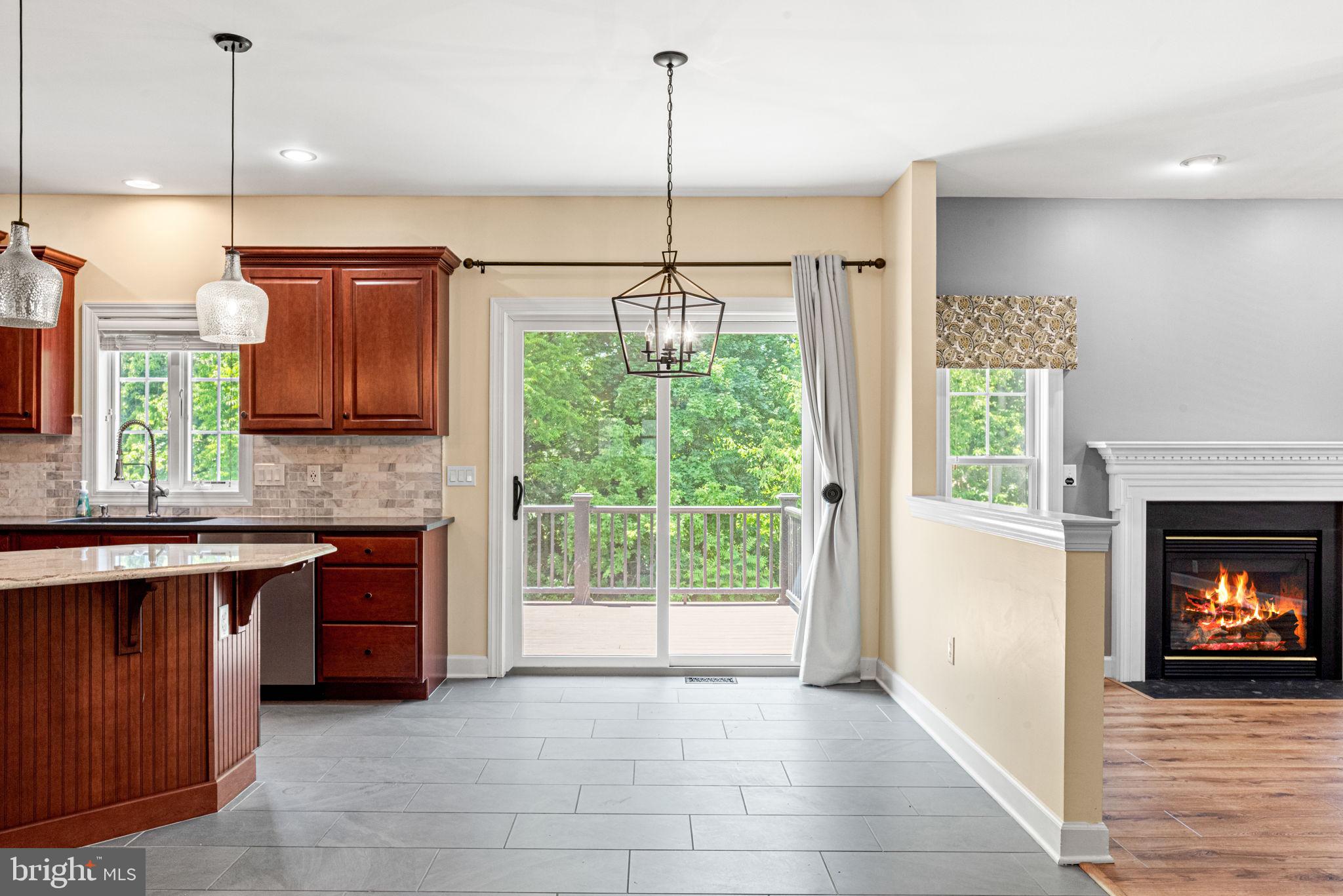 SOUTHPOINT MEADOWS - Residential