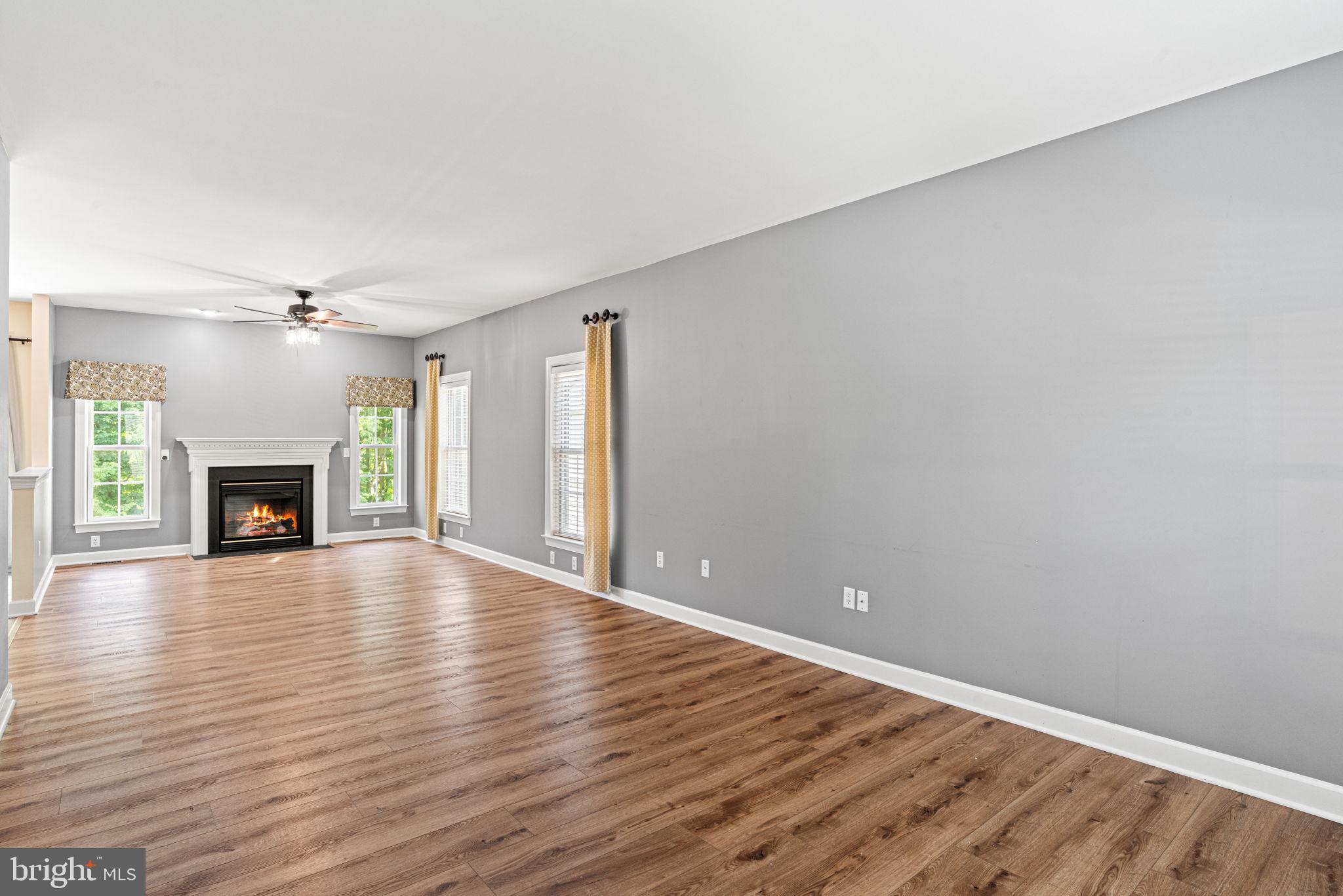 SOUTHPOINT MEADOWS - Residential
