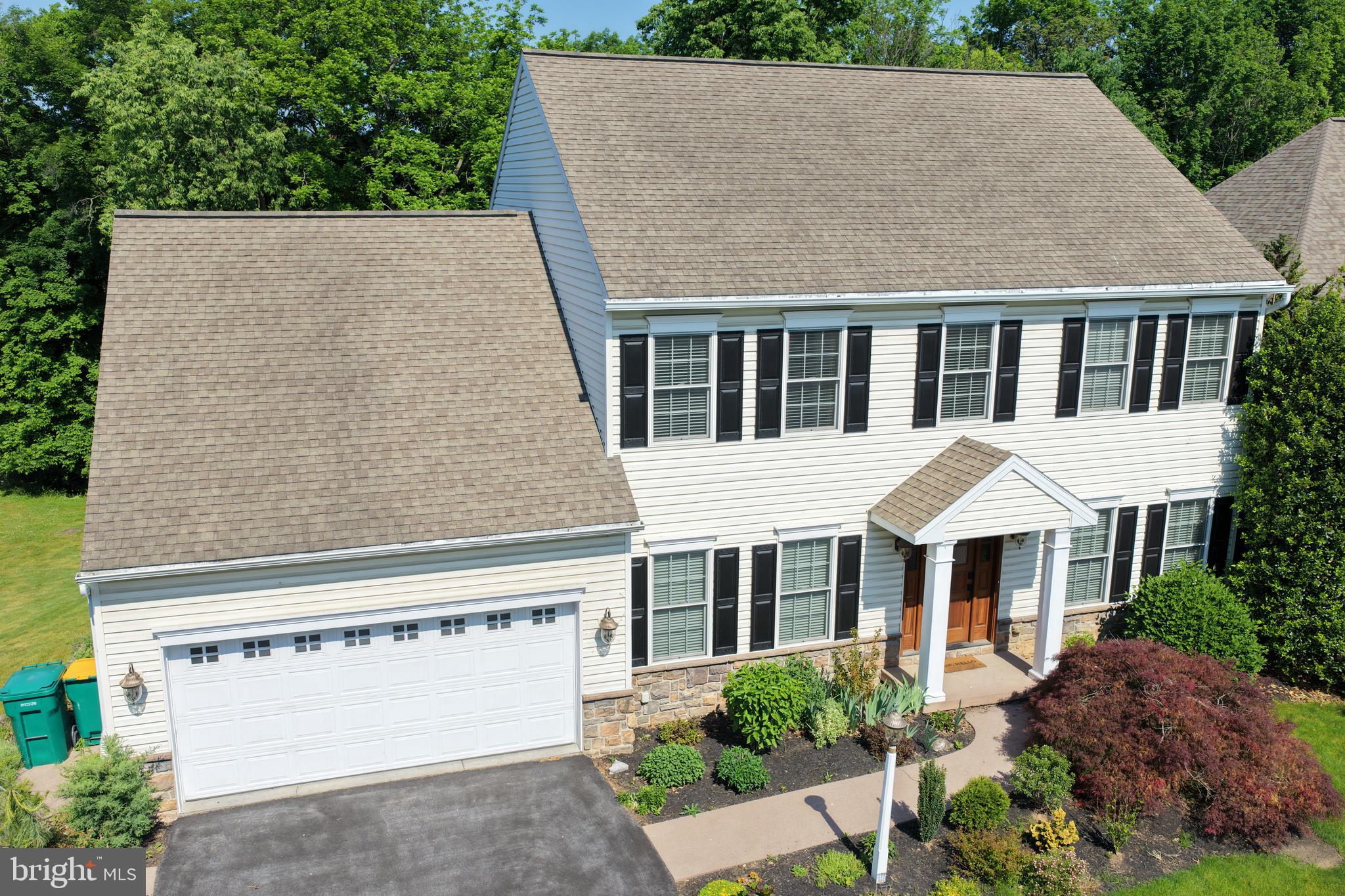SOUTHPOINT MEADOWS - Residential