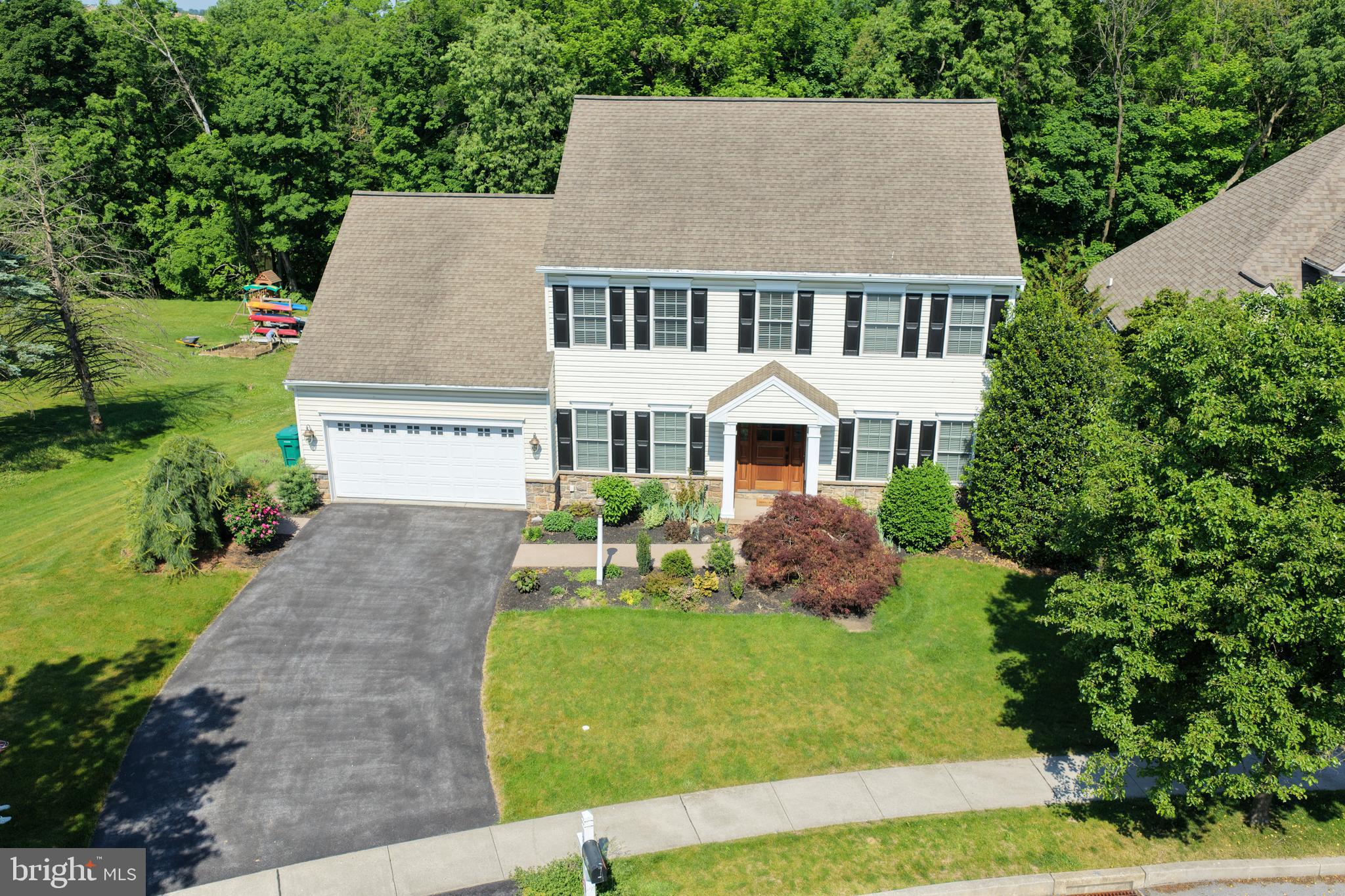 SOUTHPOINT MEADOWS - Residential