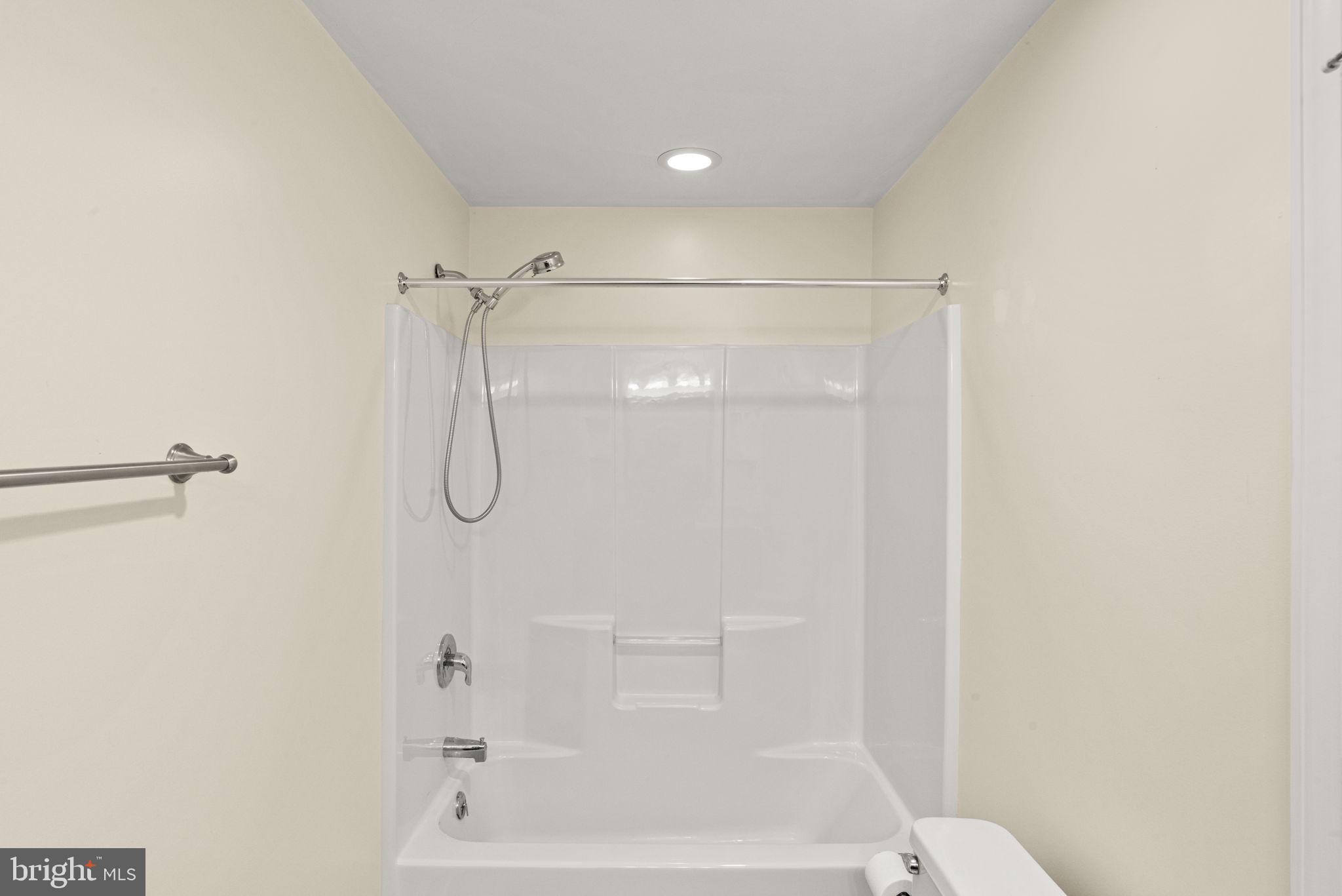 SOUTHPOINT MEADOWS - Residential