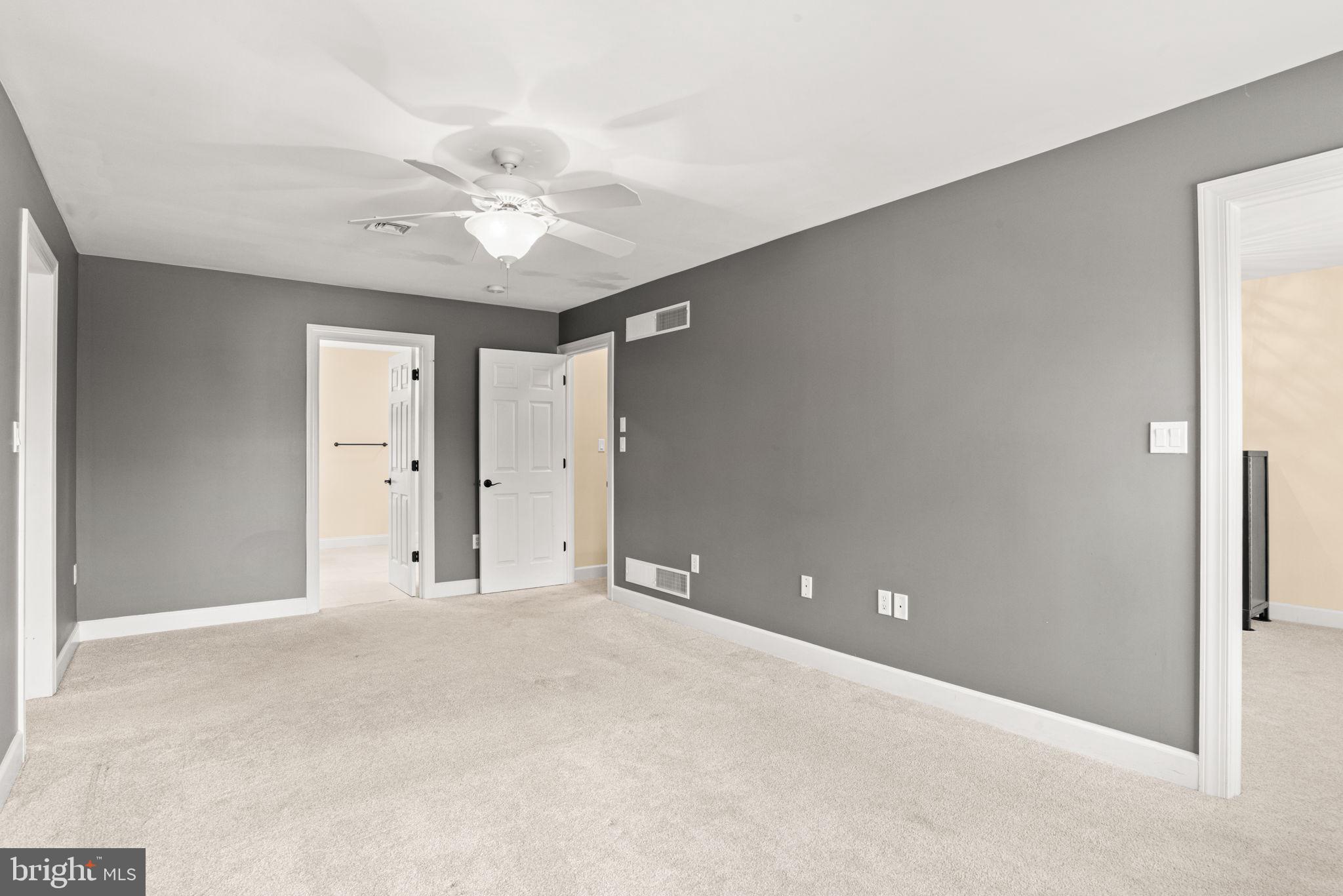 SOUTHPOINT MEADOWS - Residential