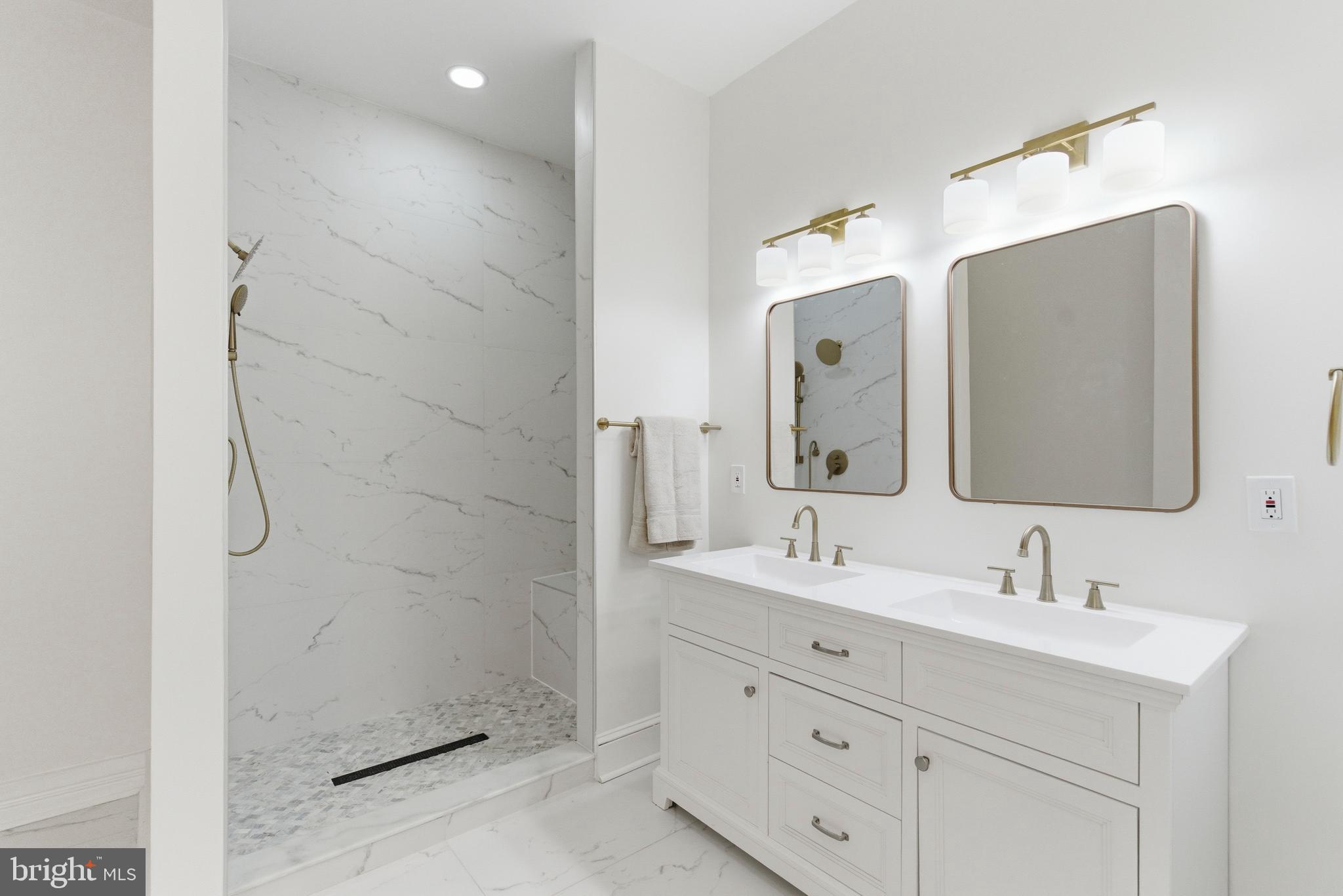 MARBLE HILL - Residential Income