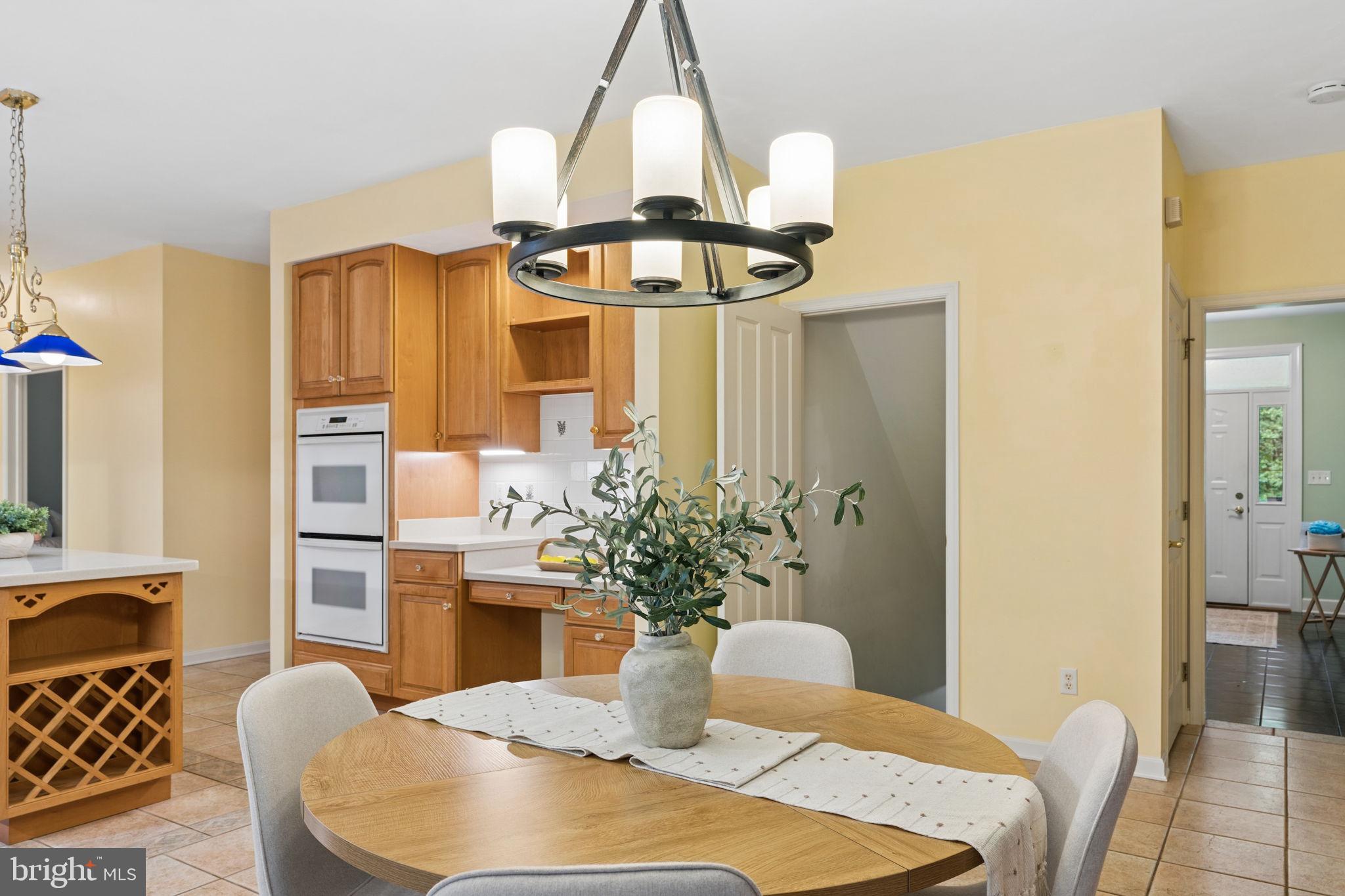 KINGSVILLE - Residential