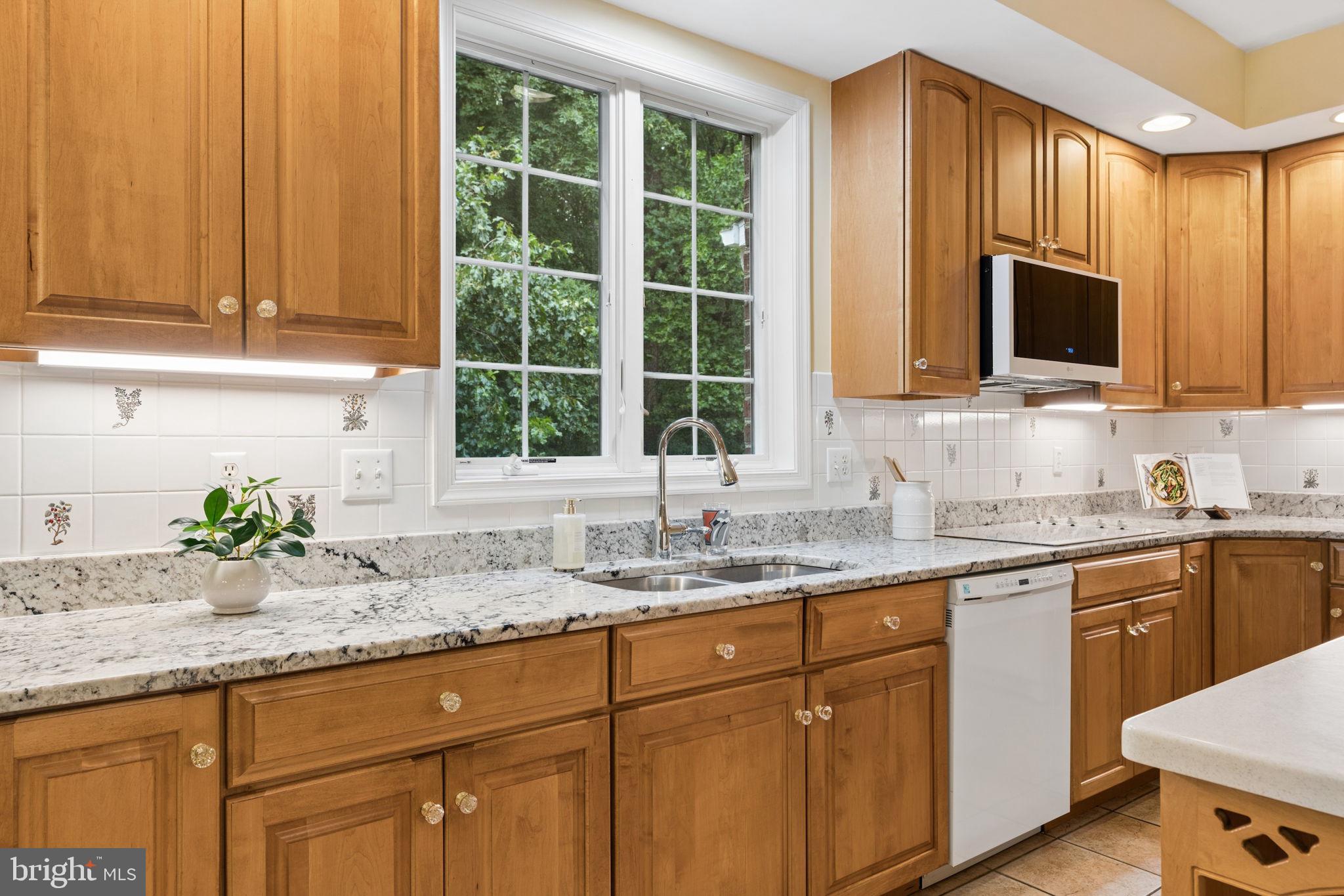 KINGSVILLE - Residential