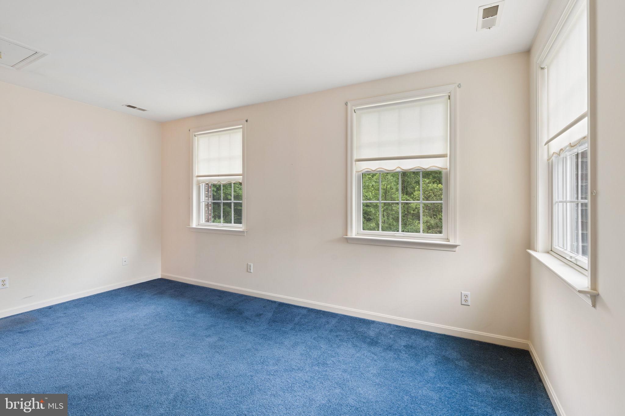 KINGSVILLE - Residential