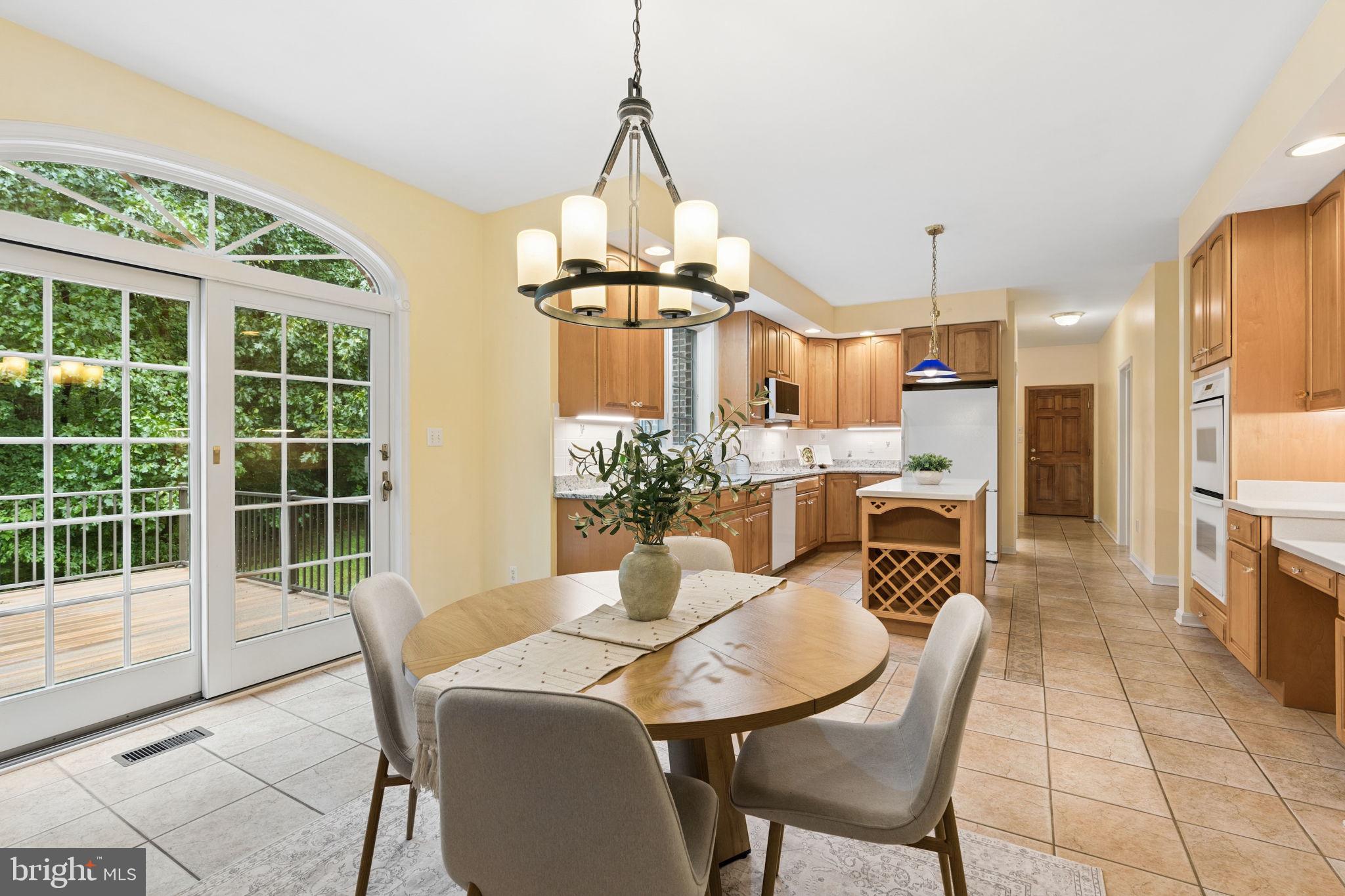 KINGSVILLE - Residential