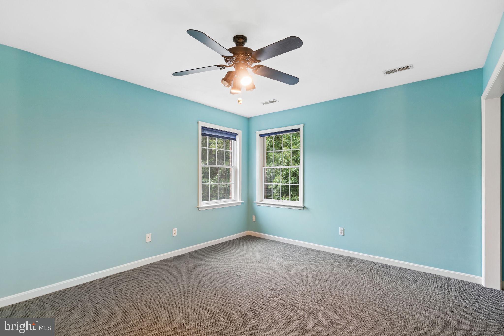 KINGSVILLE - Residential