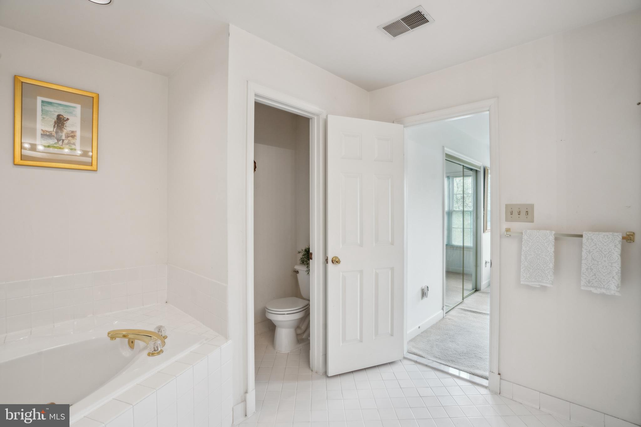 WOODMORE - Residential