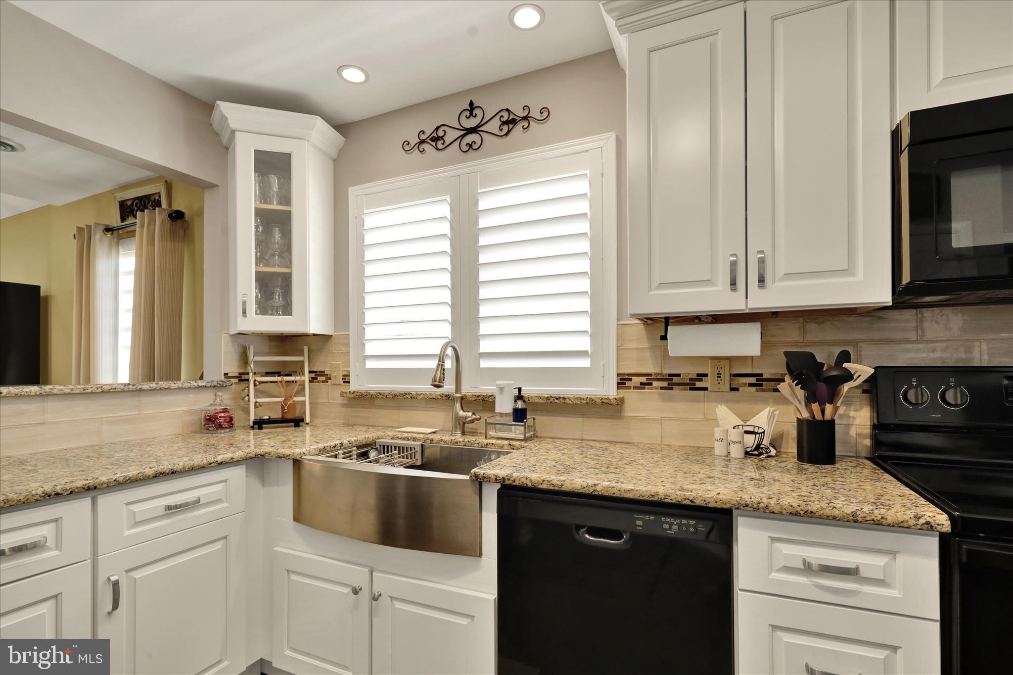 STONE HILL FARMS - Residential