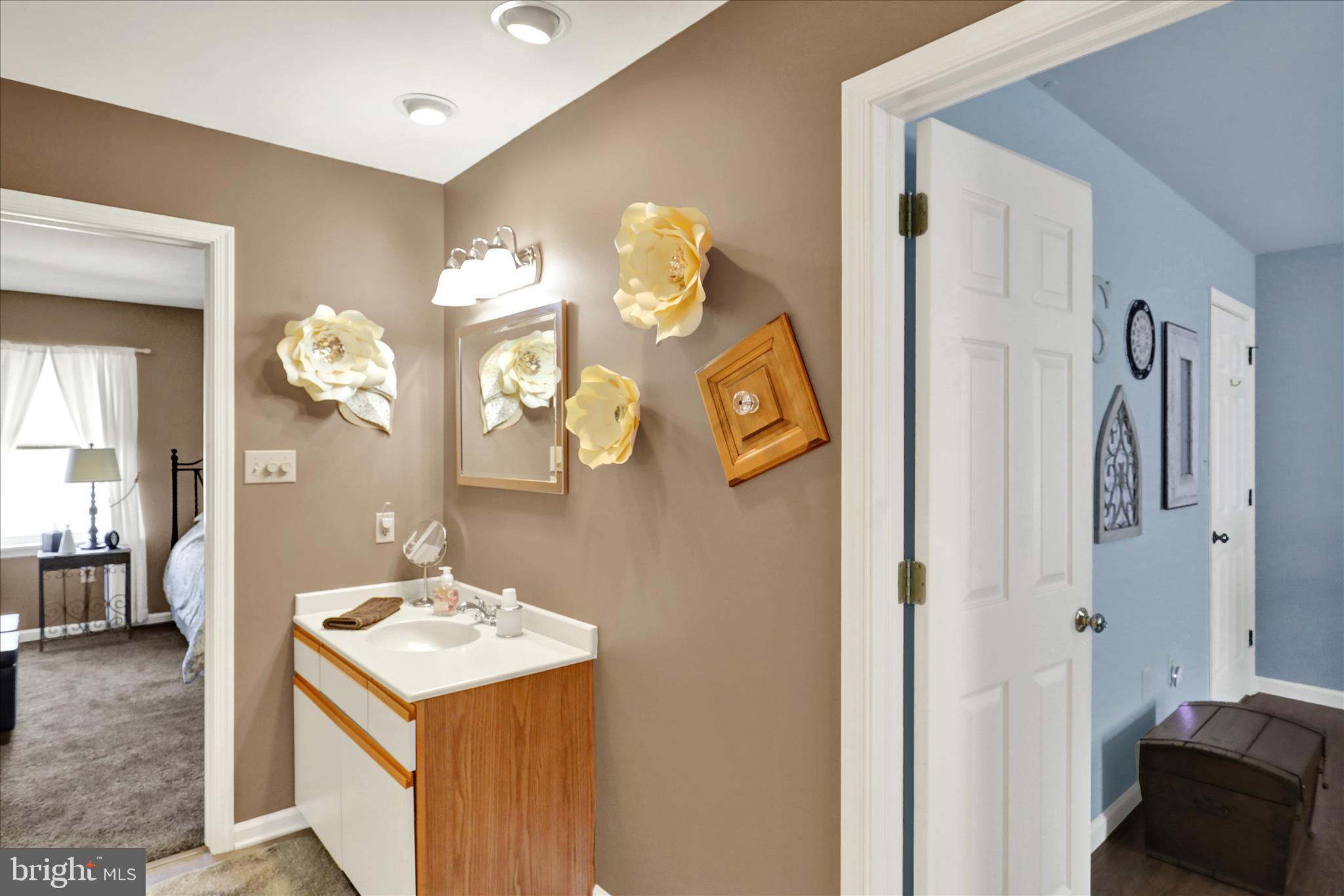 STONE HILL FARMS - Residential