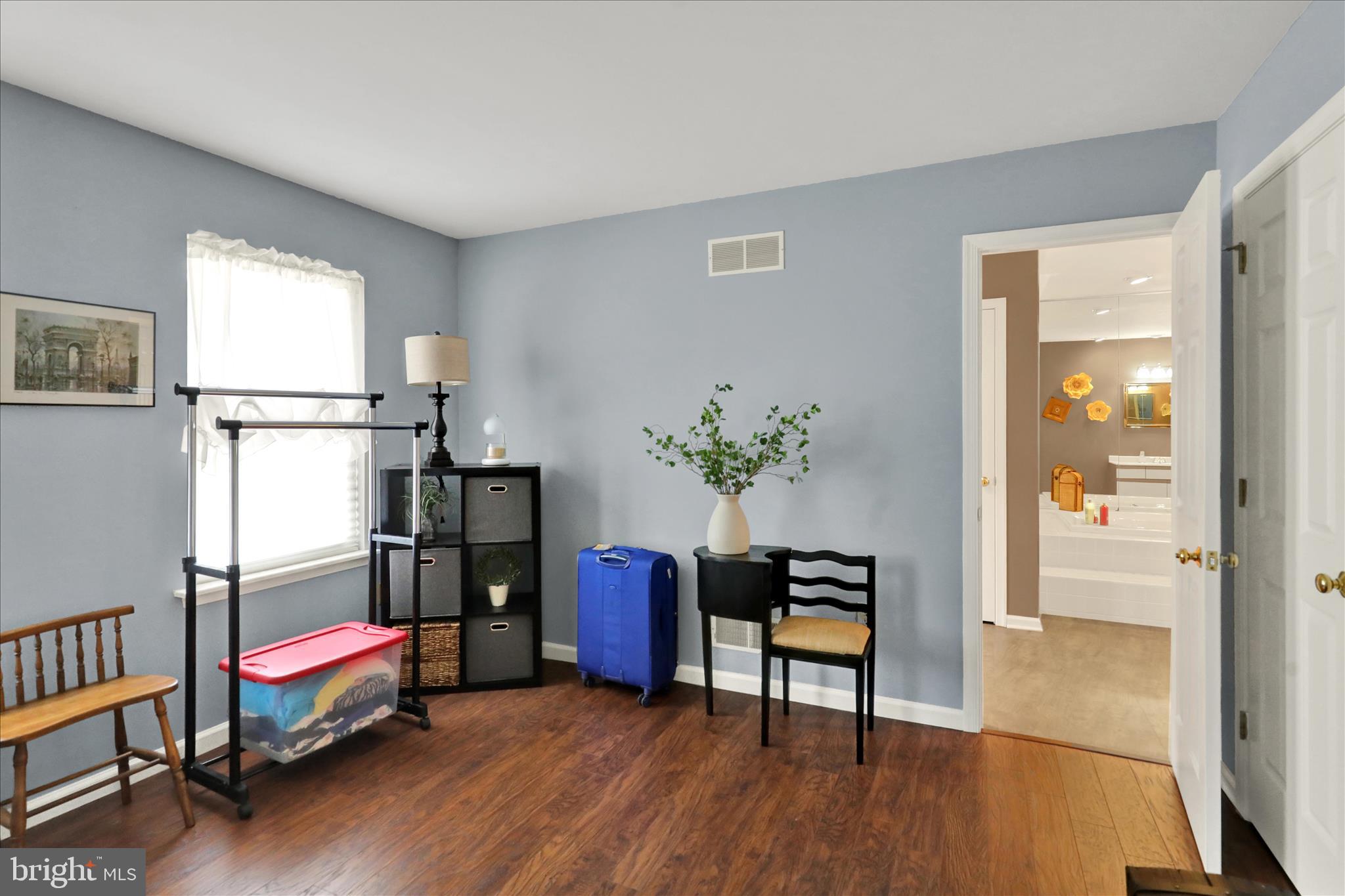 STONE HILL FARMS - Residential