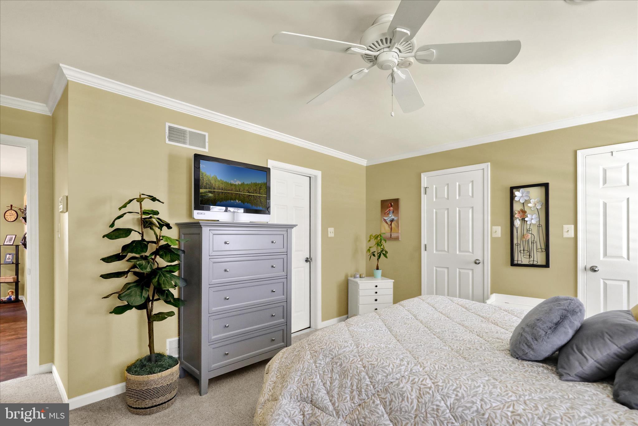 STONE HILL FARMS - Residential