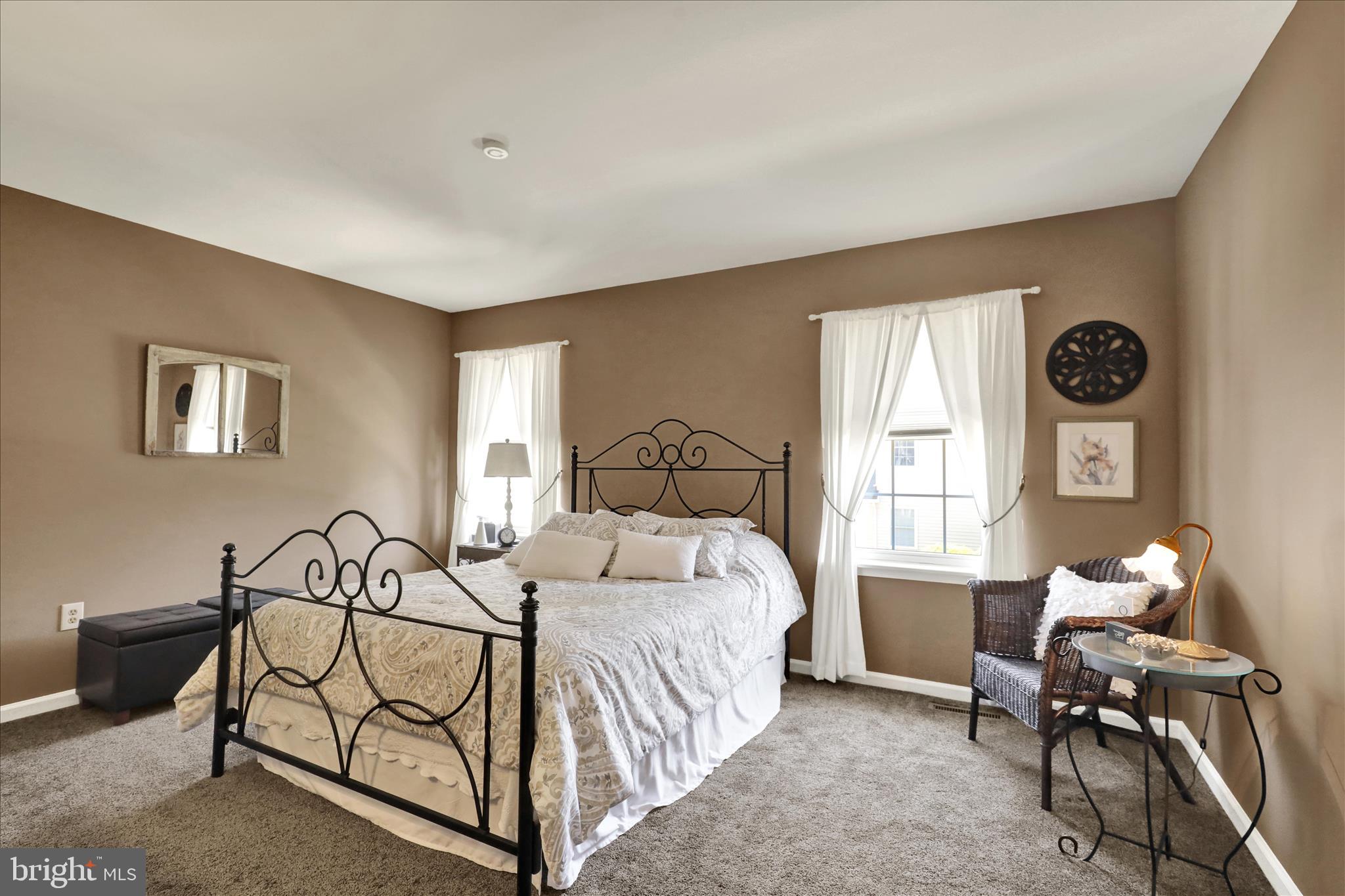 STONE HILL FARMS - Residential
