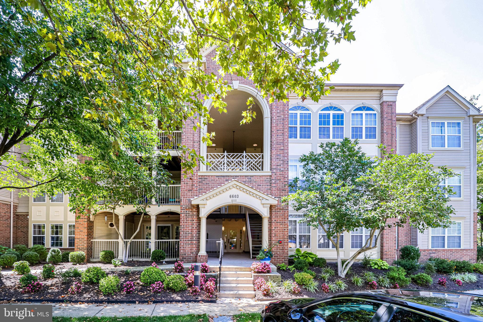 ISLAND CREEK - Residential Lease
