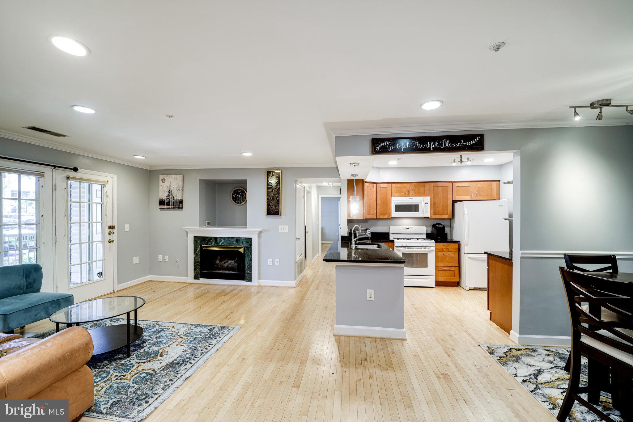ISLAND CREEK - Residential Lease