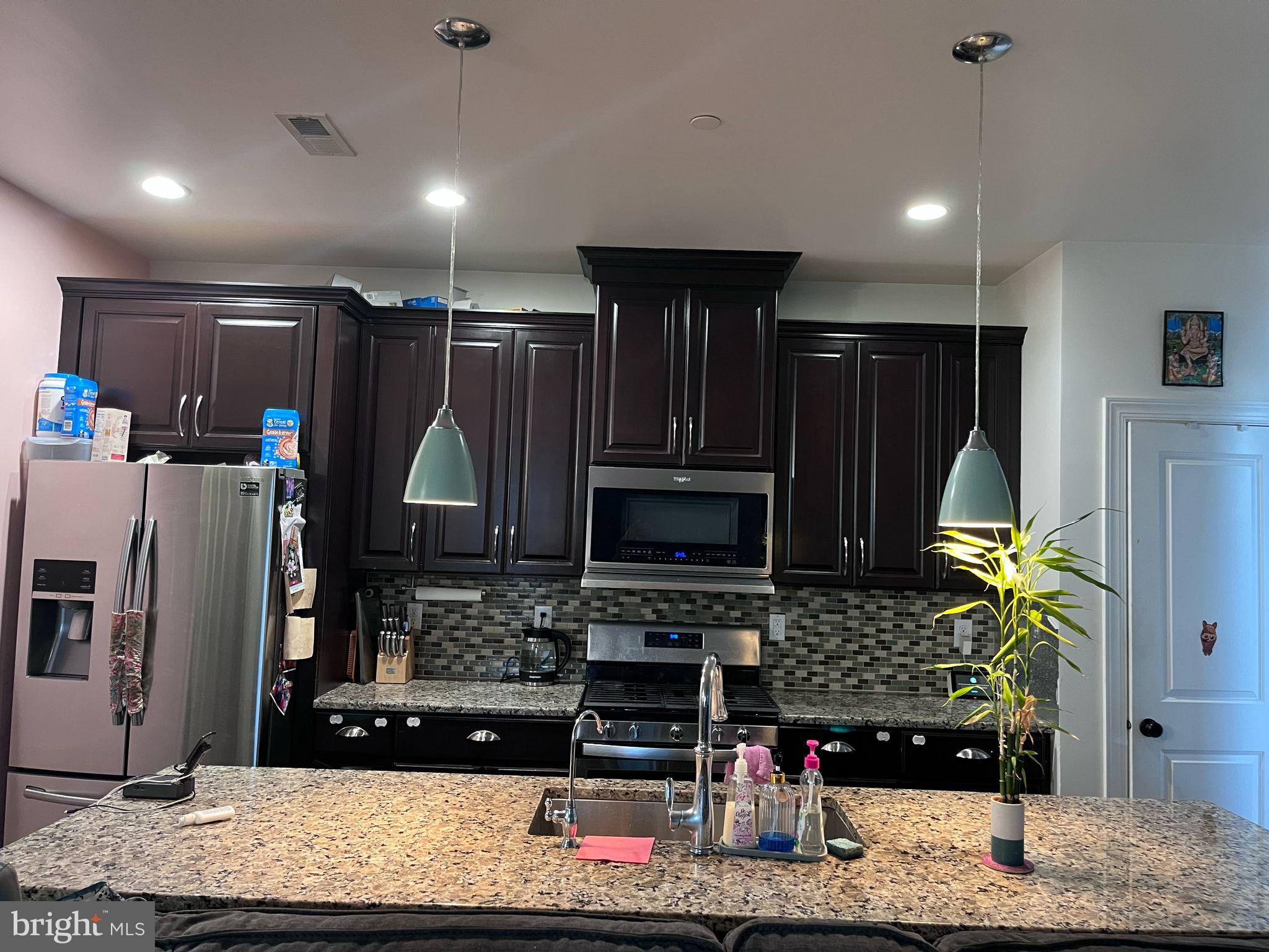 VILLAGES AT CHESTER SPRINGS - Residential Lease