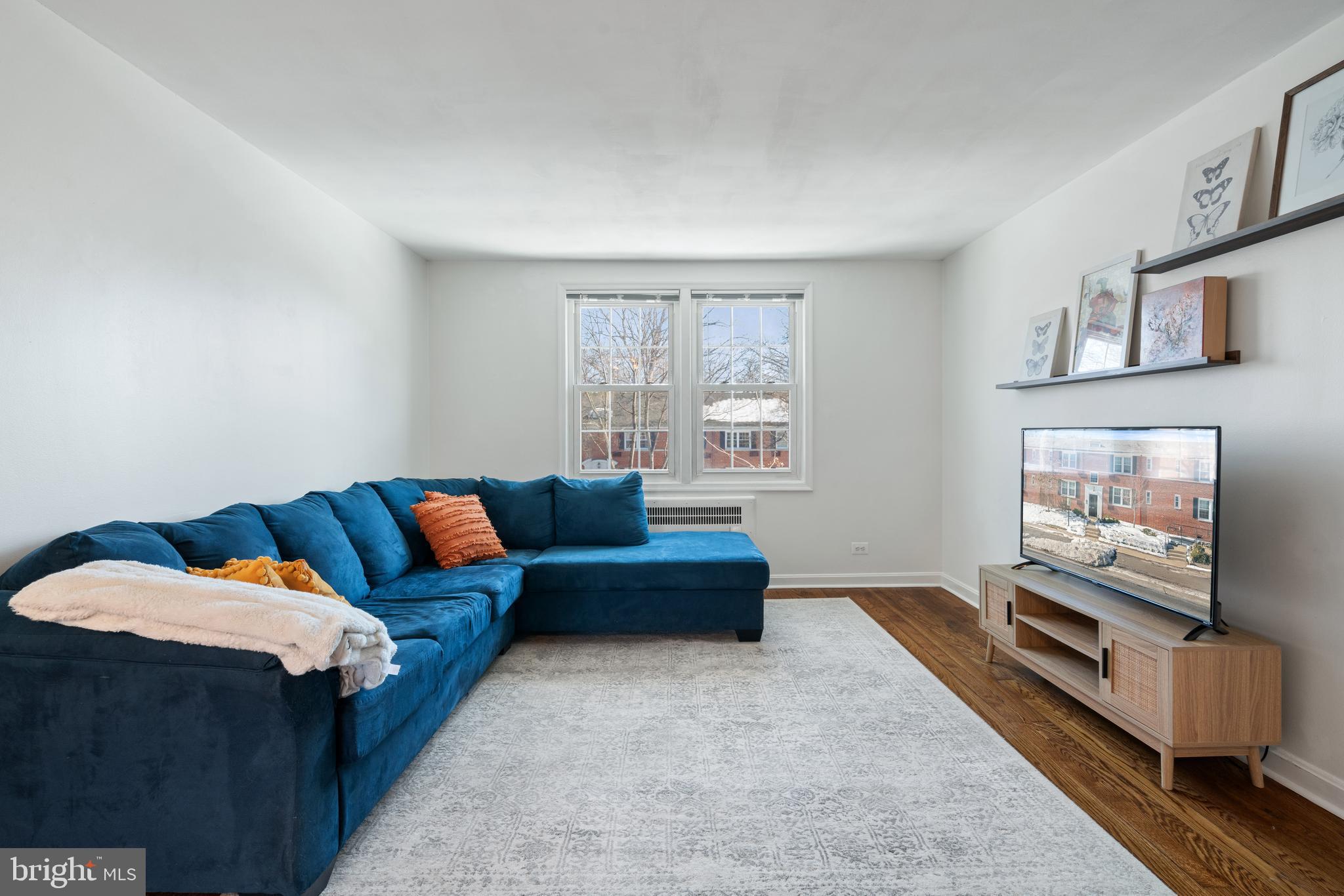 ARLINGTON OAKS - Residential
