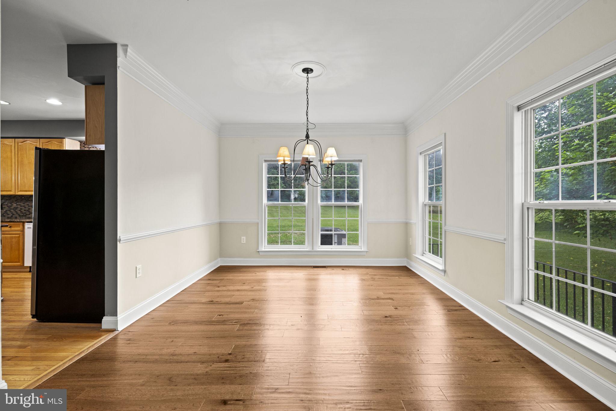 MEADOW BROOK - Residential