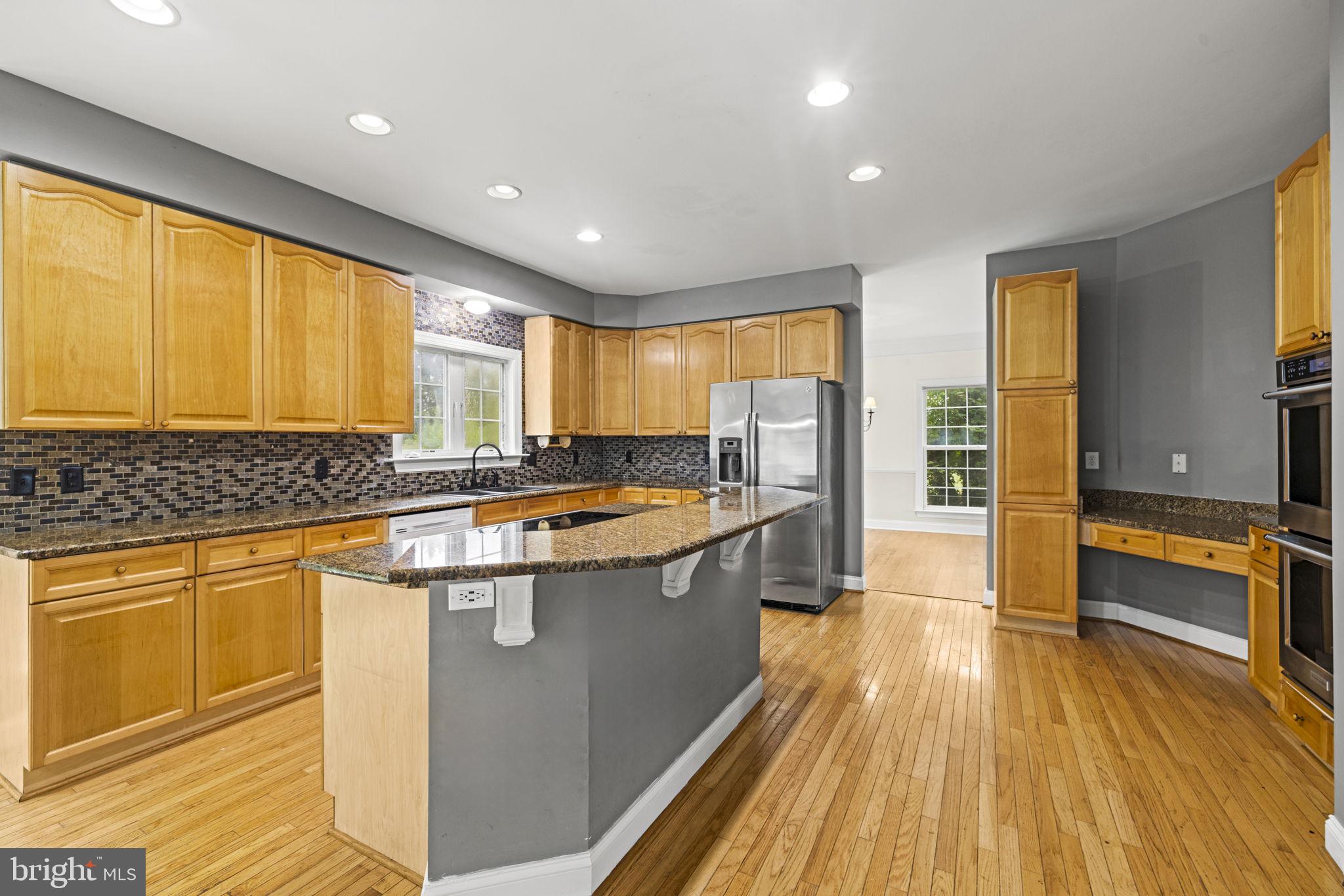 MEADOW BROOK - Residential