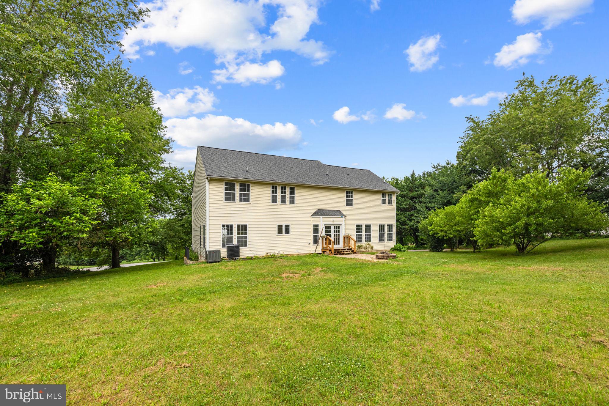 MEADOW BROOK - Residential