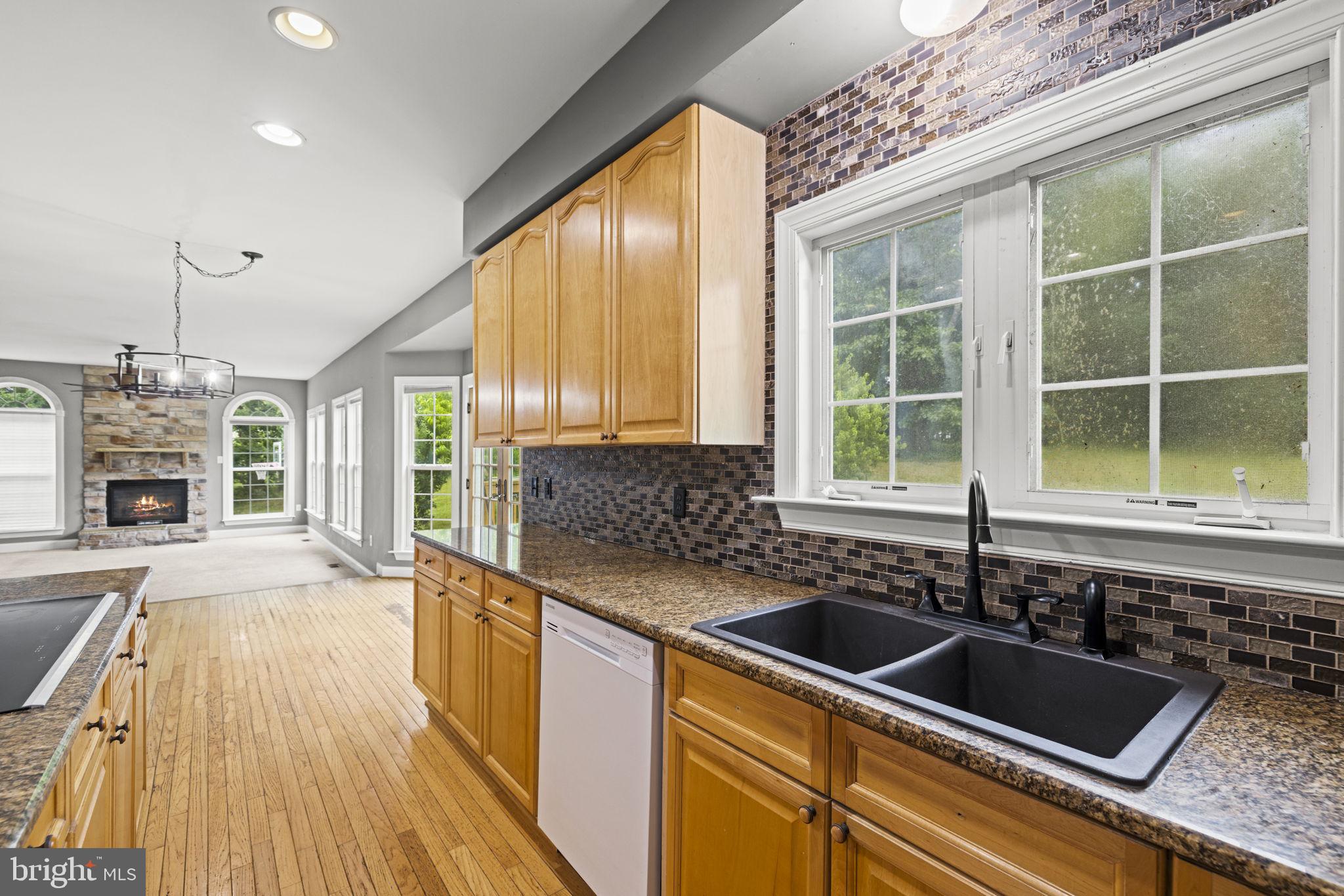 MEADOW BROOK - Residential