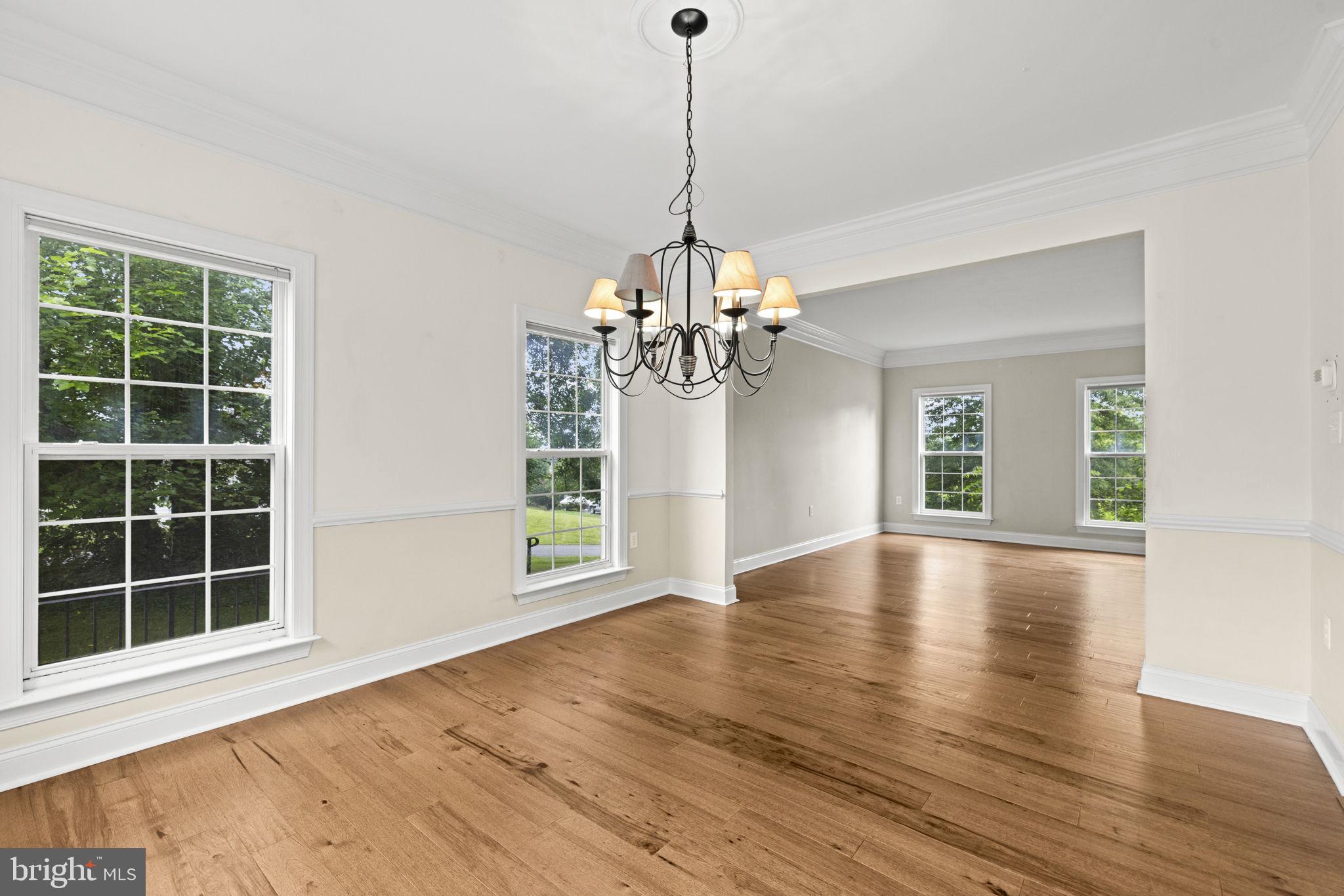 MEADOW BROOK - Residential