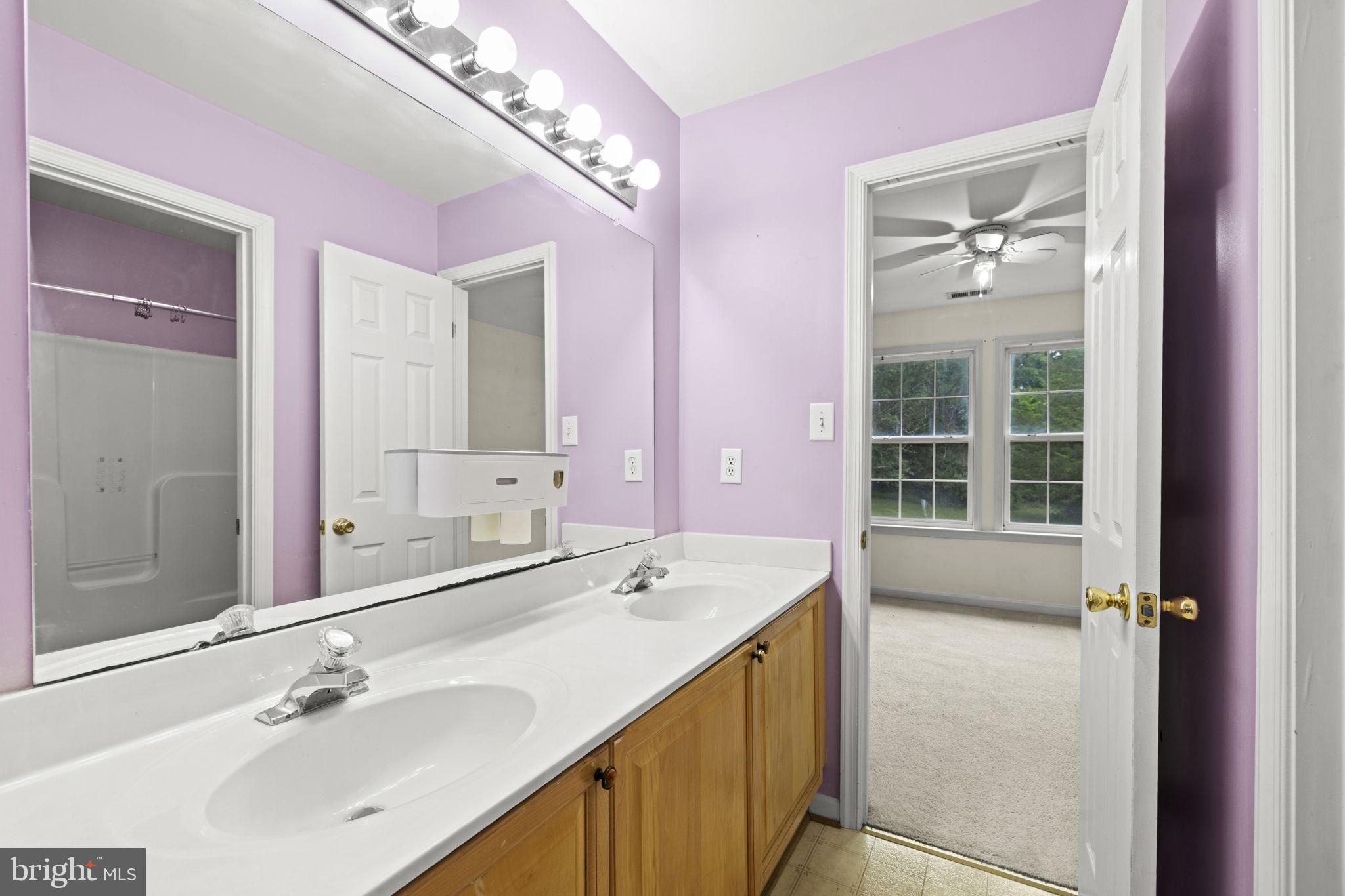 MEADOW BROOK - Residential